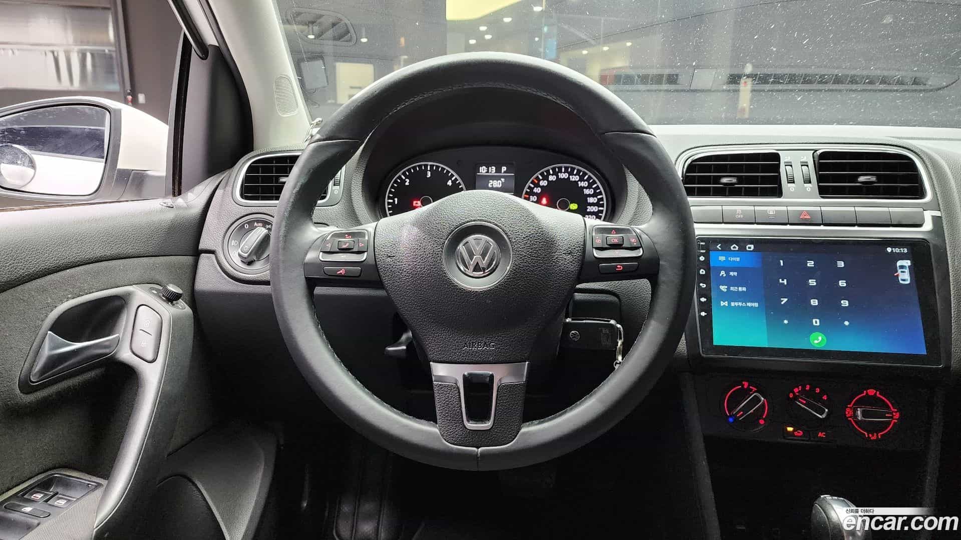 Polo Volkswagen 2013.4-OPTION-018