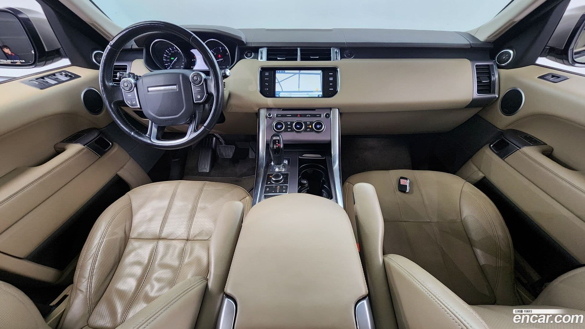 Main__Slider__Photo:Range Rover Sport Land Rover 2014.6-6