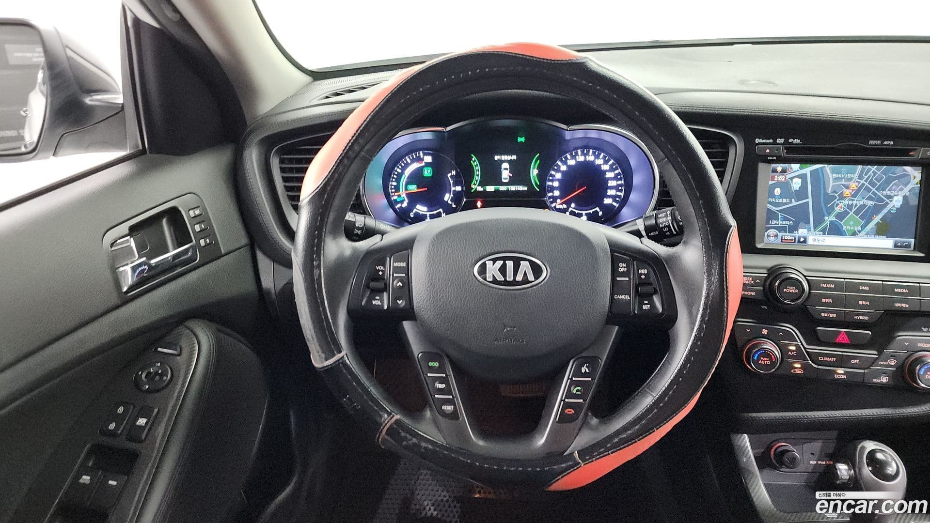 Main__Slider__Photo:K5 Kia 2013.6-12