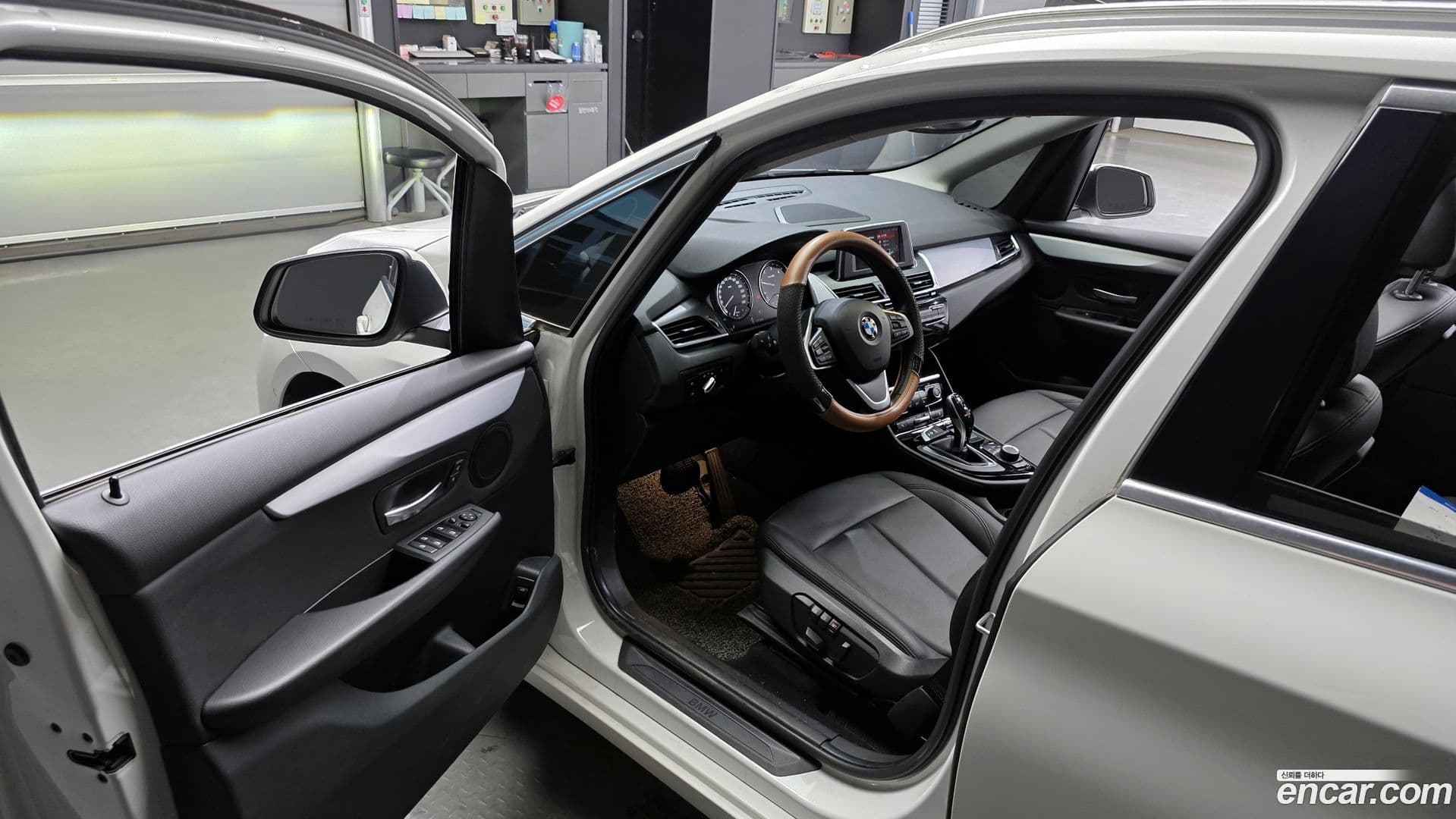 Main__Slider__Photo:2-Series BMW 2020.6-9