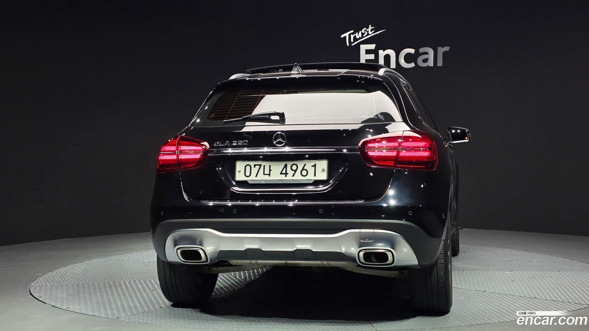 Main__Slider__Photo:GLA-Class Mercedes-Benz 2018.10-3