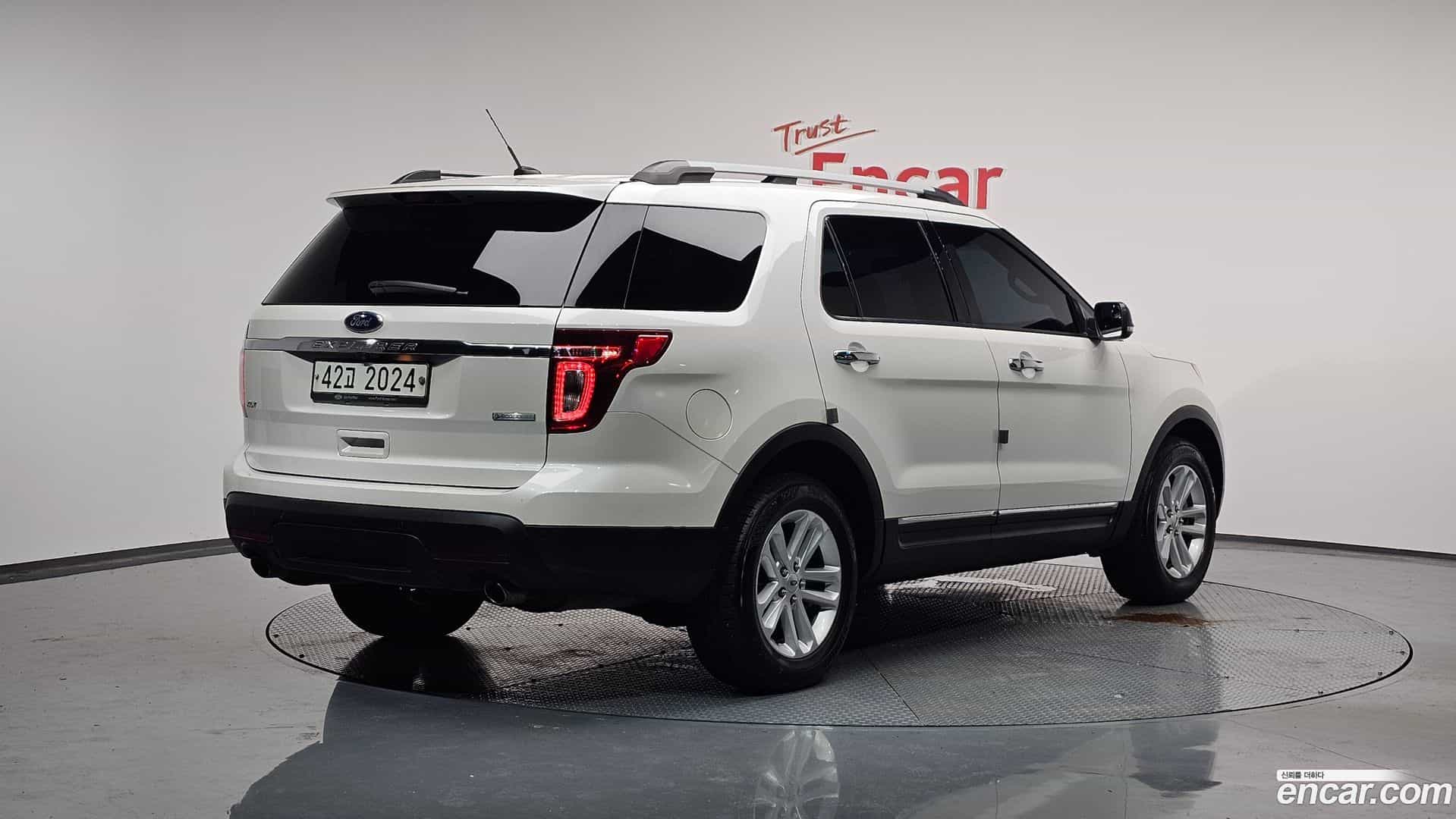 Explorer Ford 2015.4-OUTER-002