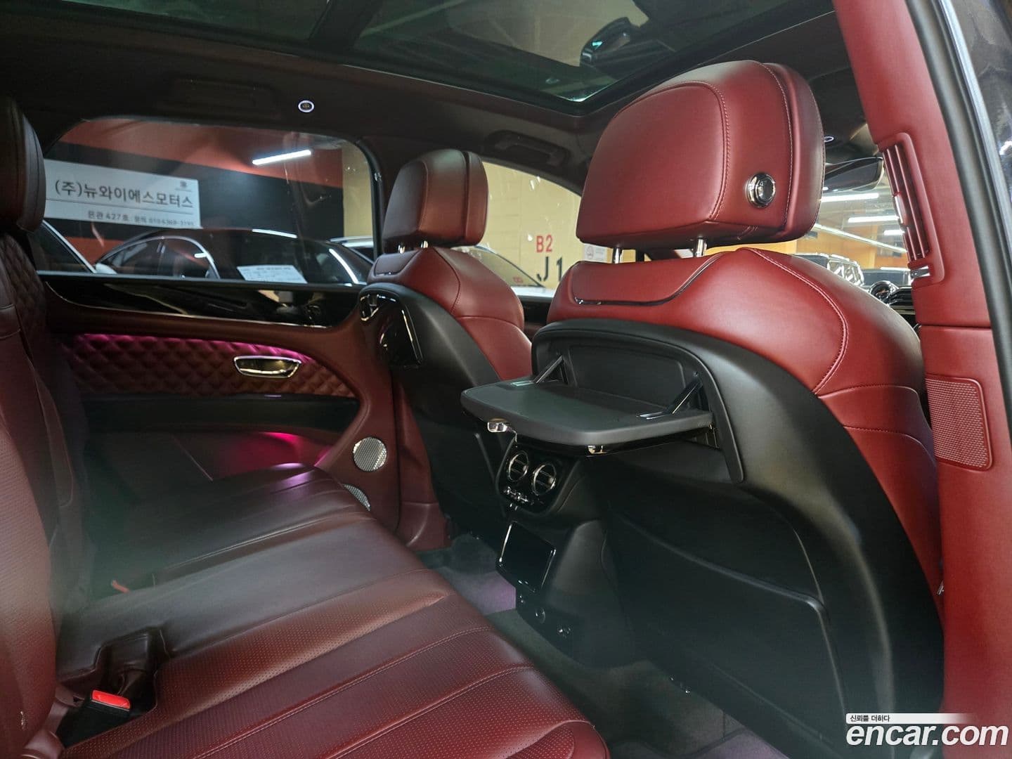 Main__Slider__Photo:Bentayga Bentley 2021.6-10