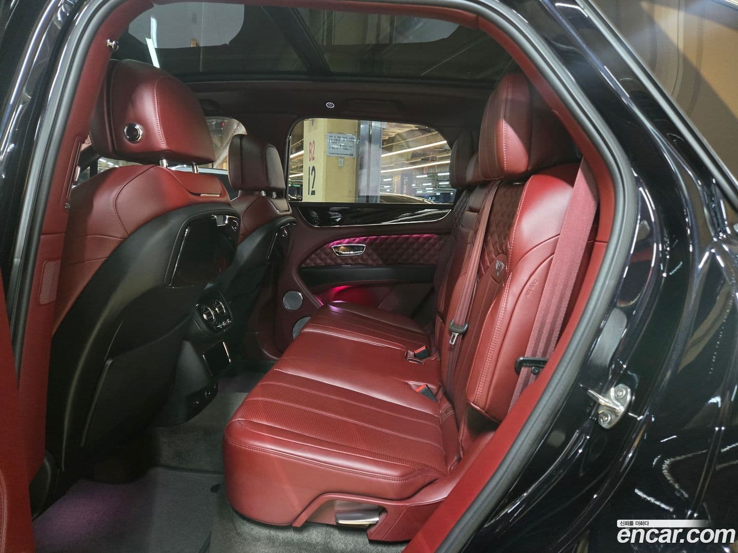 Main__Slider__Photo:Bentayga Bentley 2021.6-14