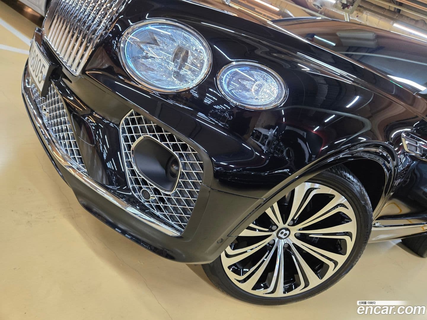 Main__Slider__Photo:Bentayga Bentley 2021.6-15
