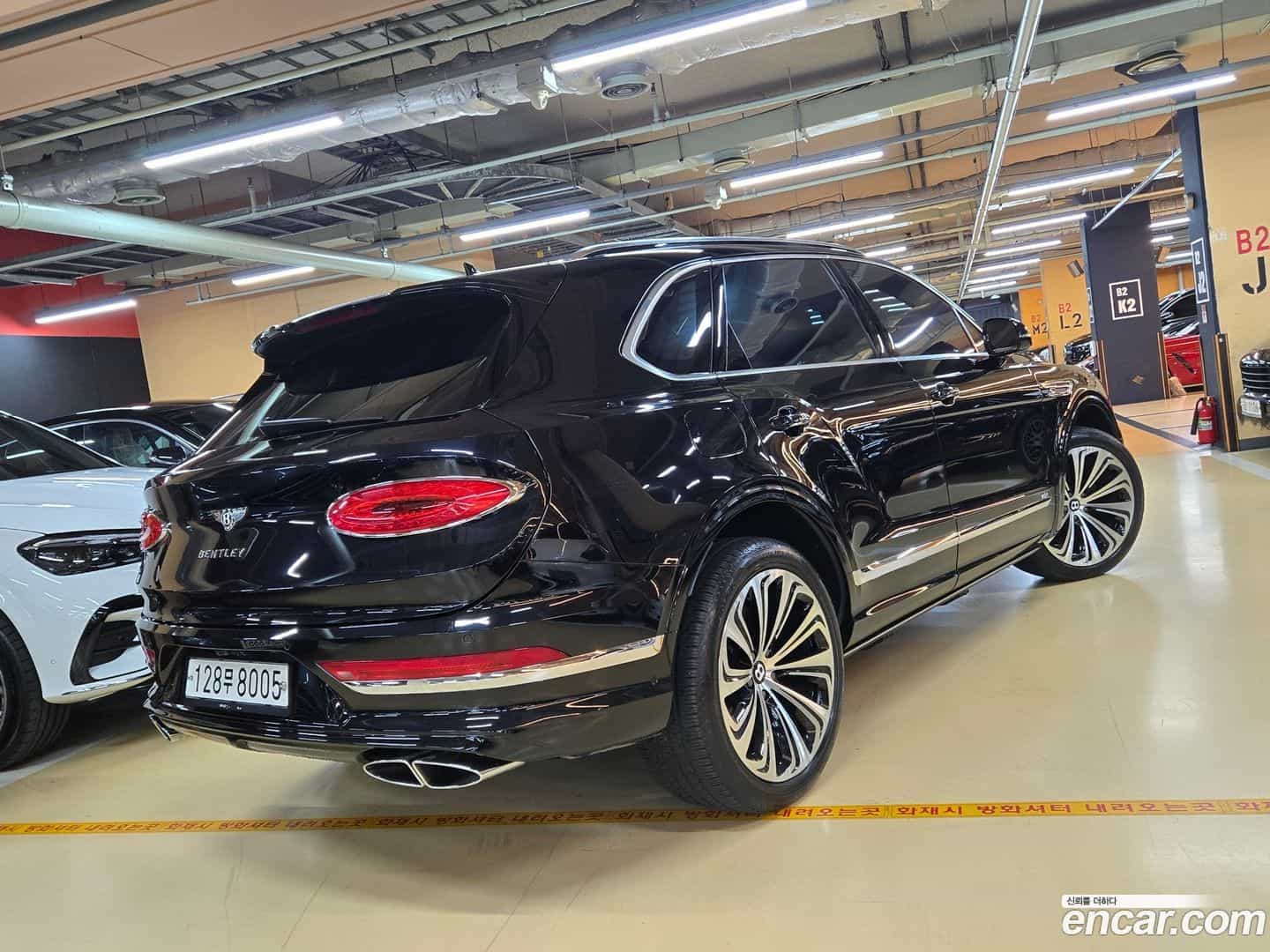 Bentayga Bentley 2021.6-OPTION-022