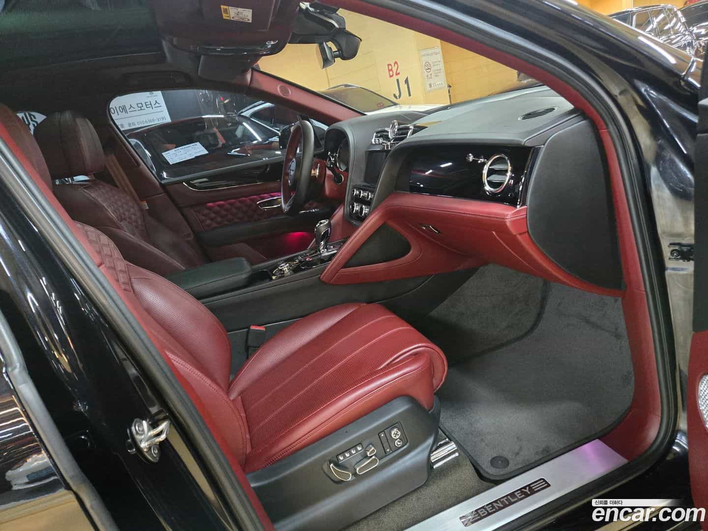 Bentayga Bentley 2021.6-OPTION-023