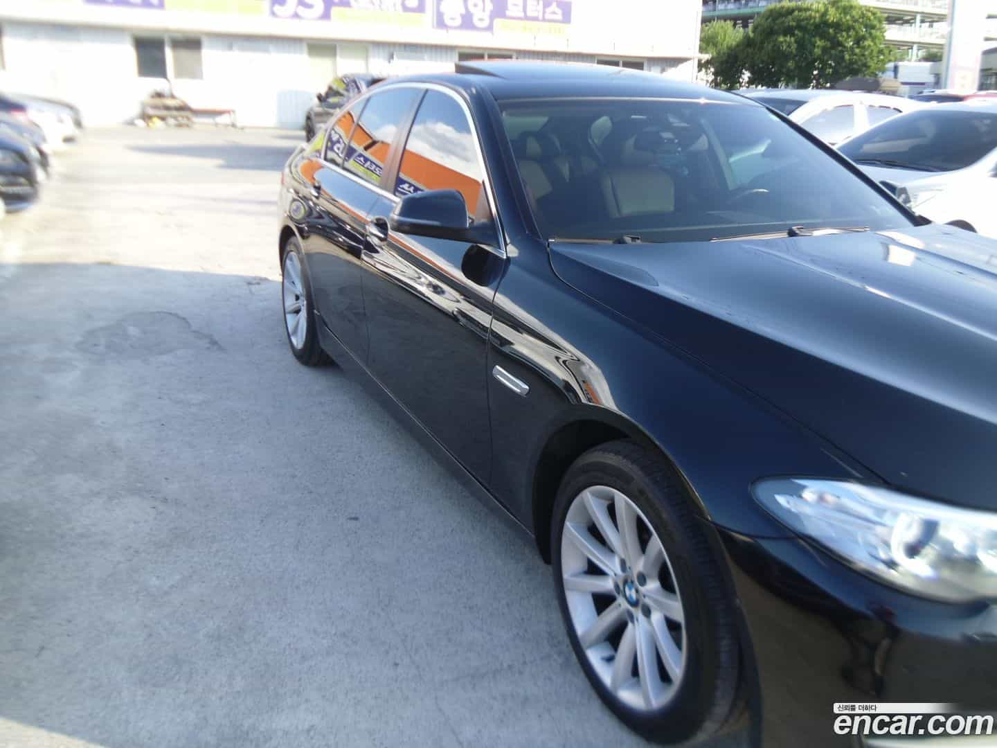 5-Series BMW 2014.6-INNER-006