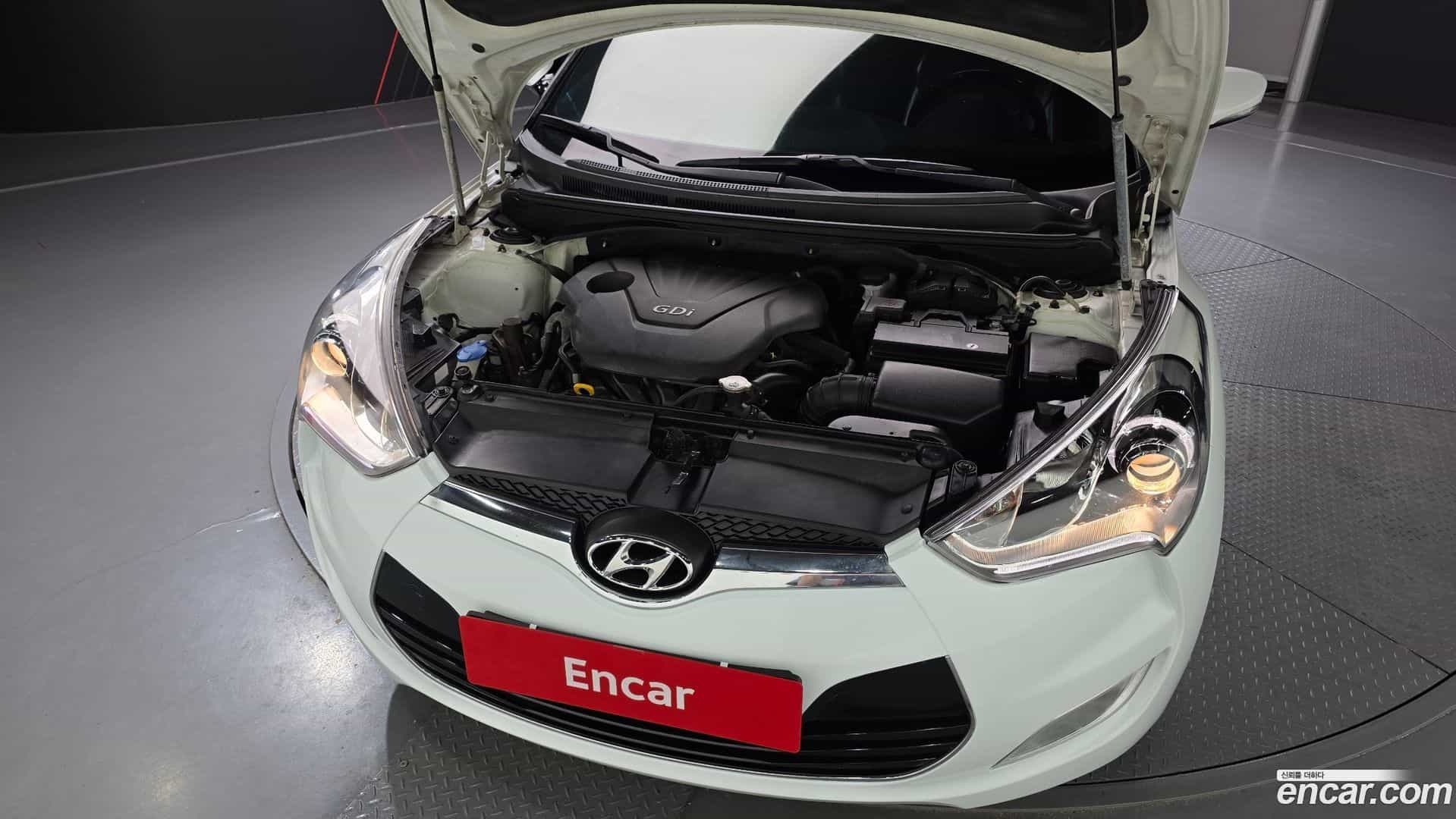 Veloster Hyundai 2013.8-INNER-006