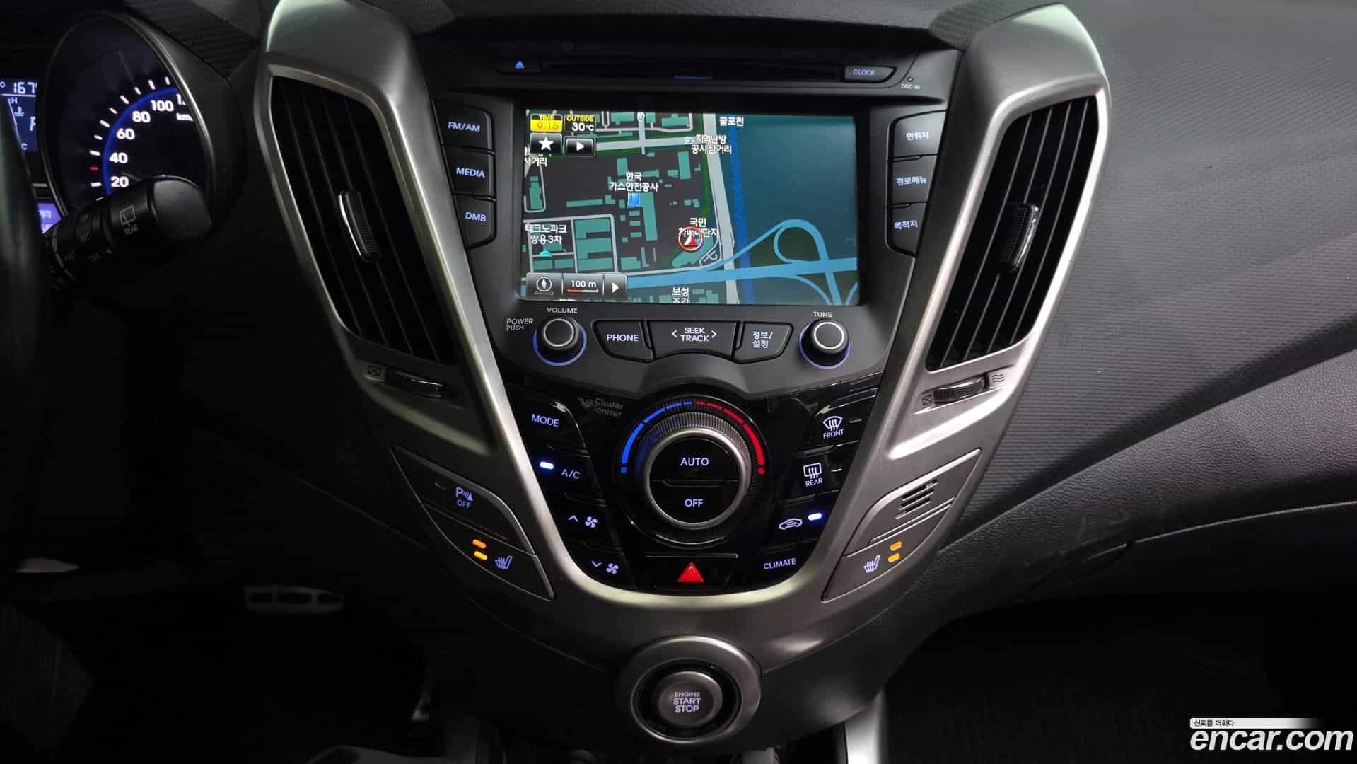 Veloster Hyundai 2013.8-OPTION-018