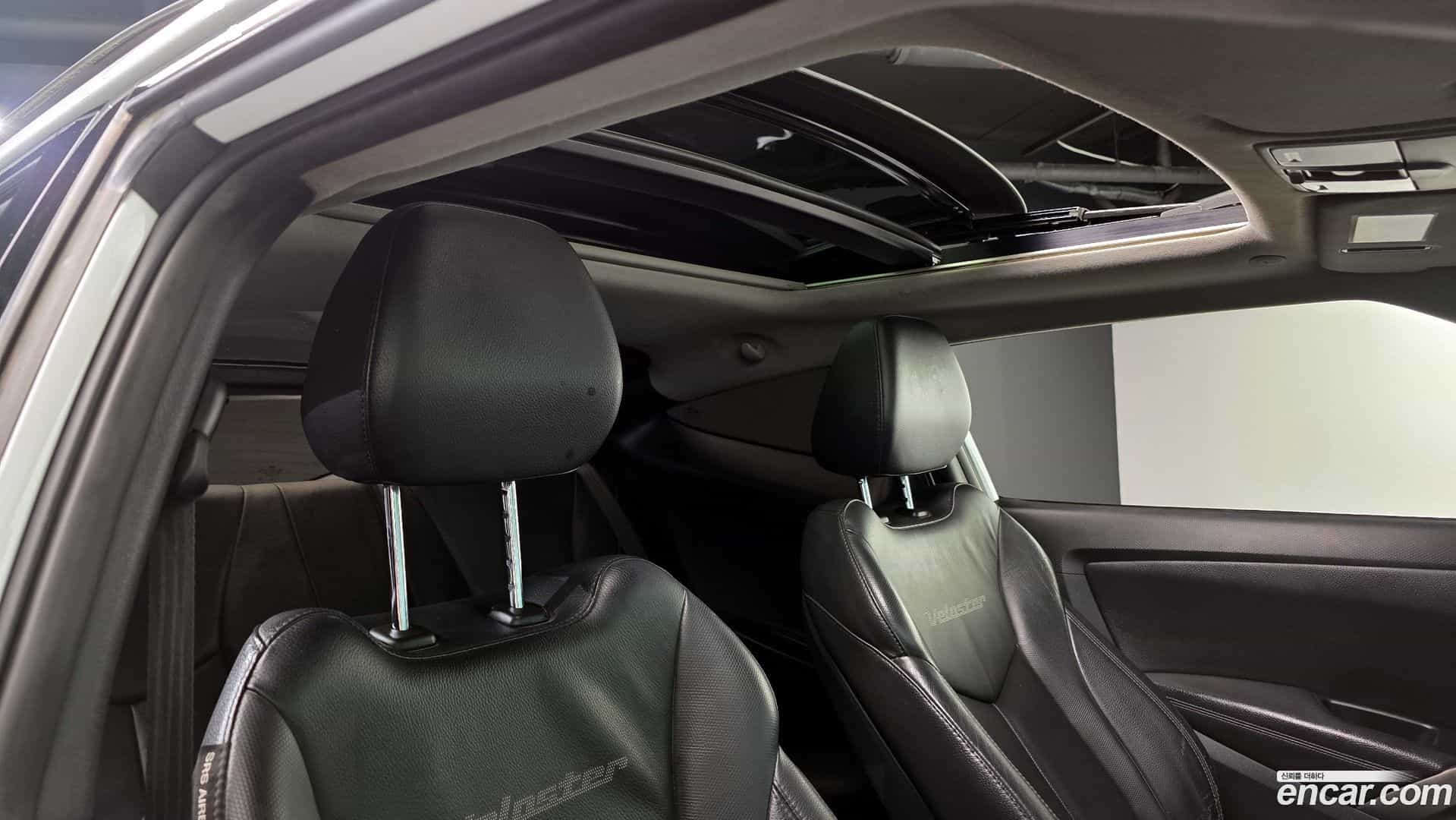 Veloster Hyundai 2013.8-OPTION-022