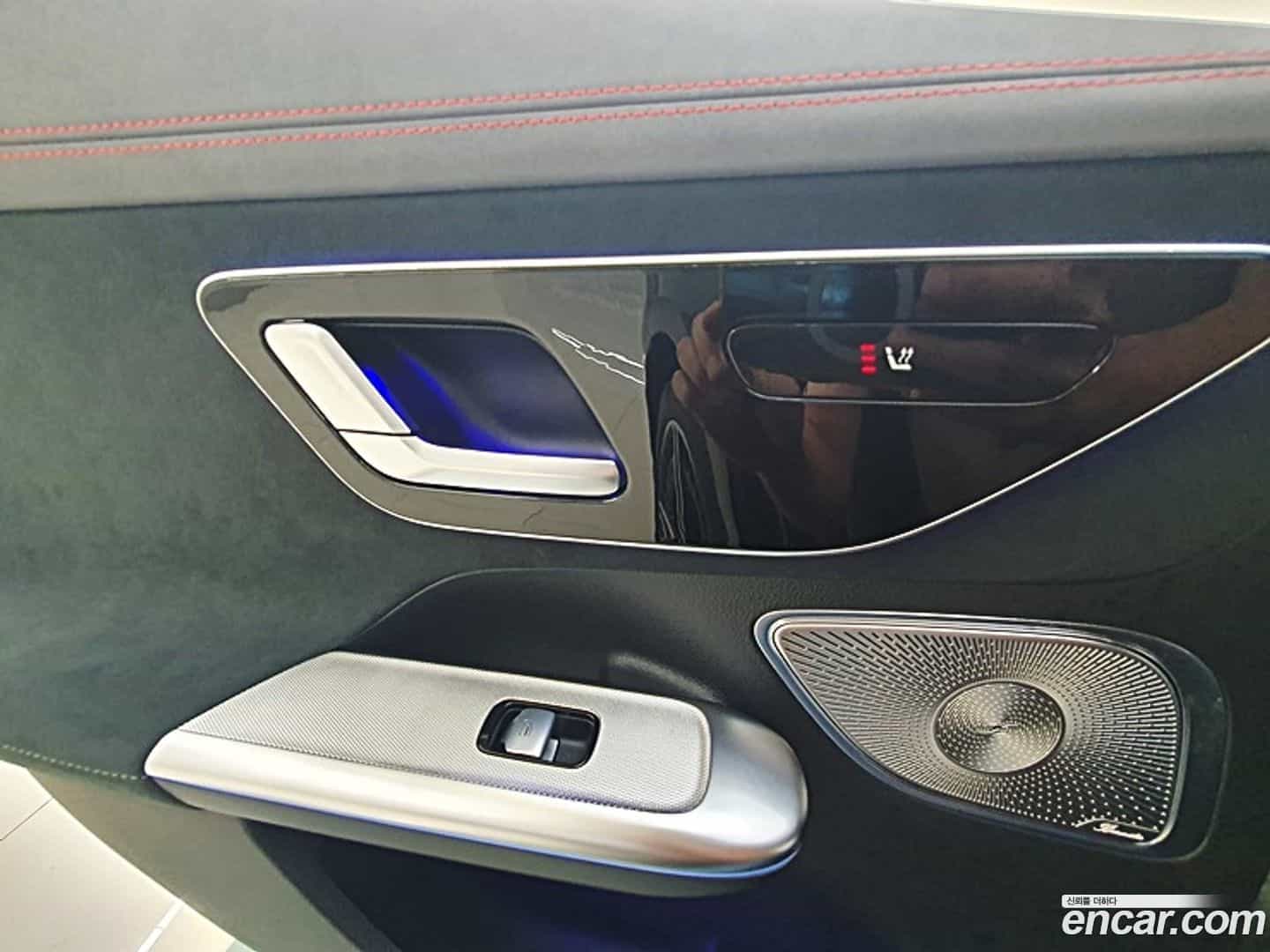 EQE Mercedes-Benz 2023.9-OPTION-016