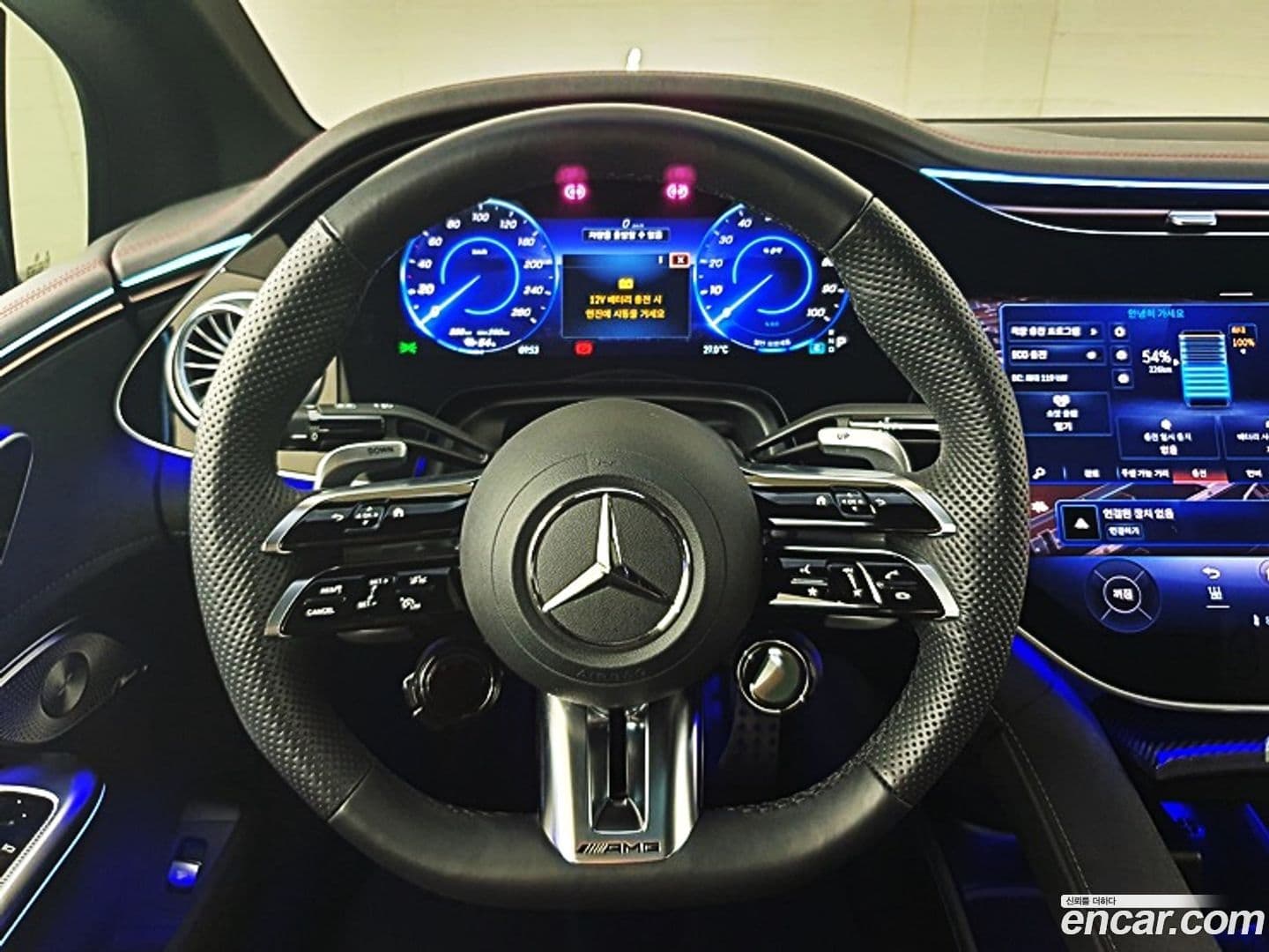 Main__Slider__Photo:EQE Mercedes-Benz 2023.9-12