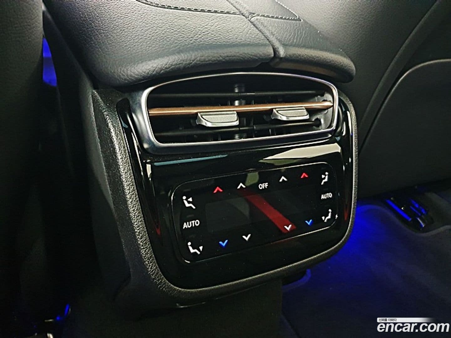 Main__Slider__Photo:EQE Mercedes-Benz 2023.9-14