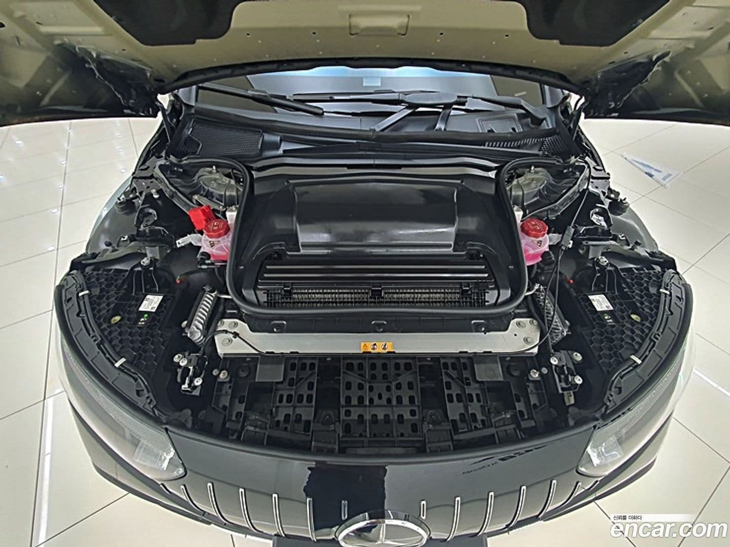 Main__Slider__Photo:EQE Mercedes-Benz 2023.9-17