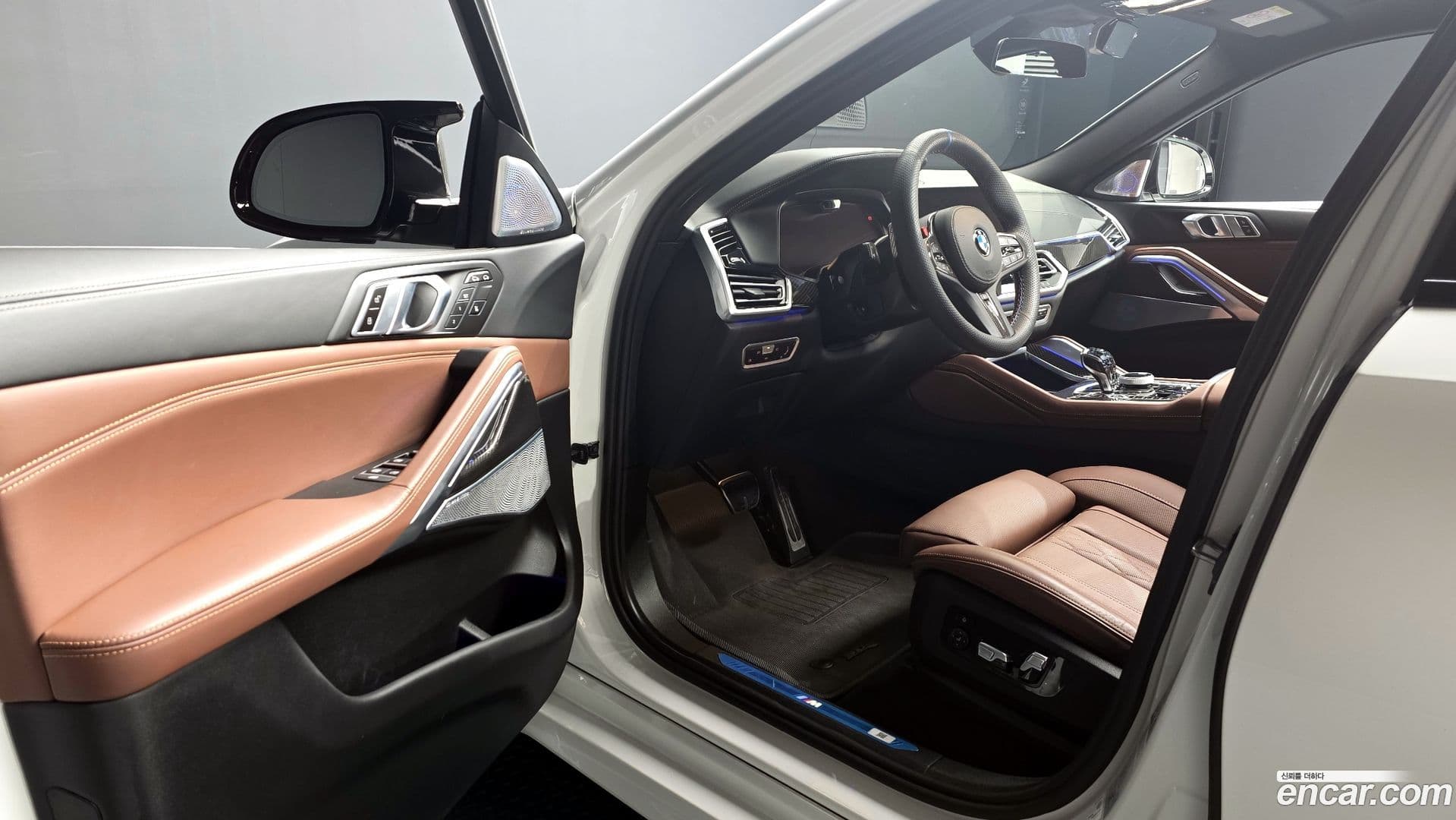 Main__Slider__Photo:X6 BMW 2023.2-9