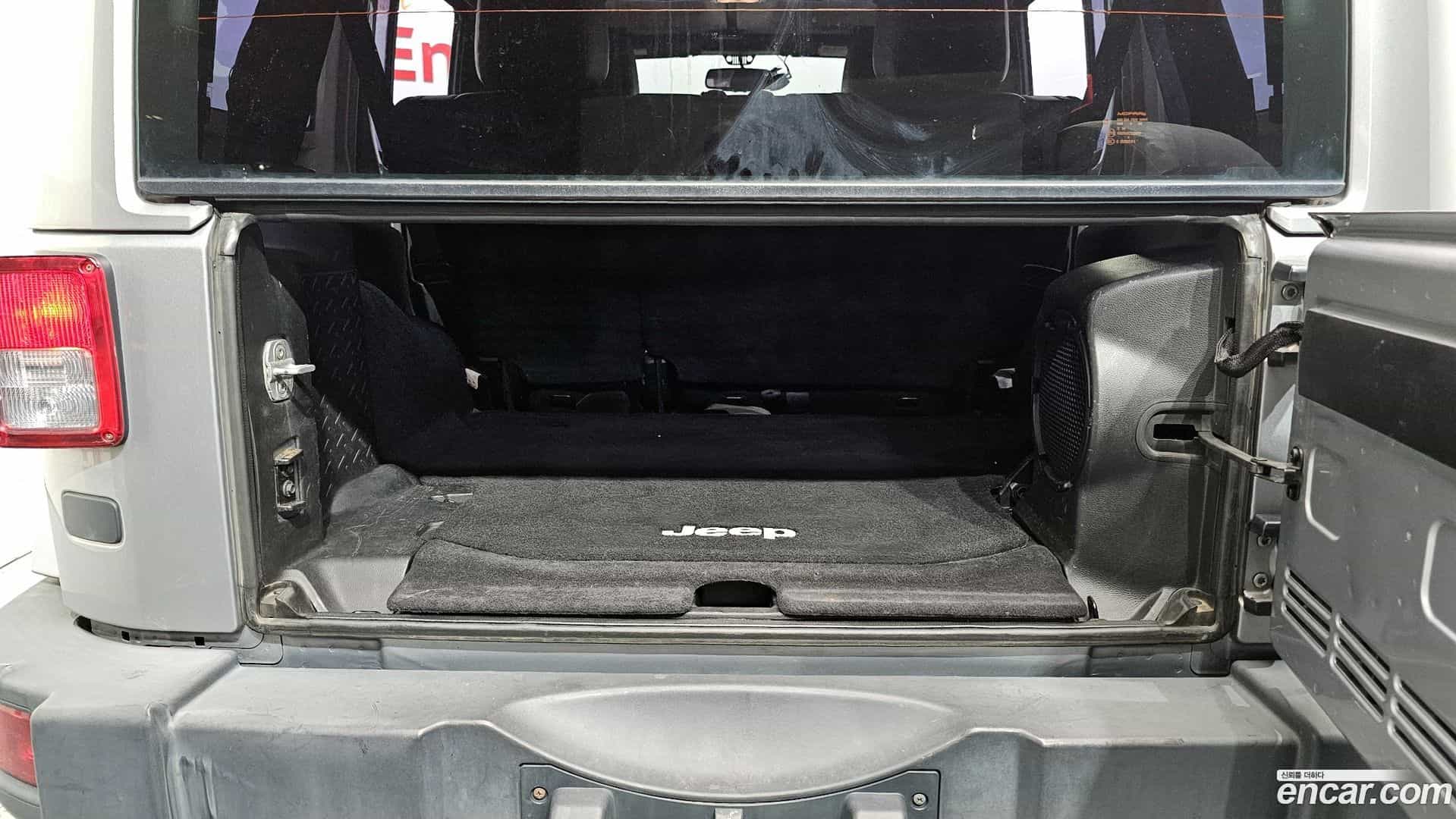 Wrangler Jeep 2013.6-OPTION-024