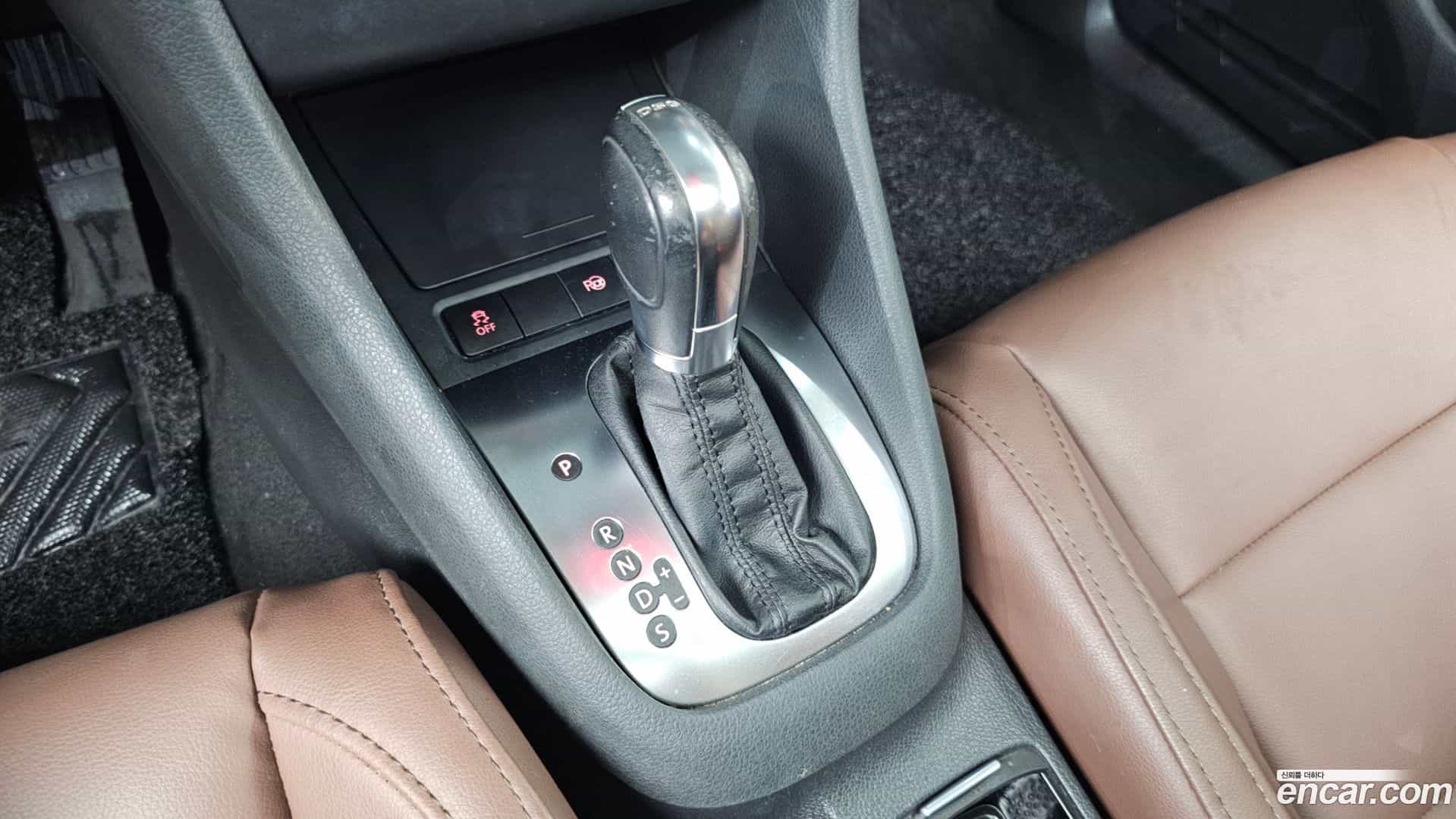 Golf Volkswagen 2012.1-INNER-009