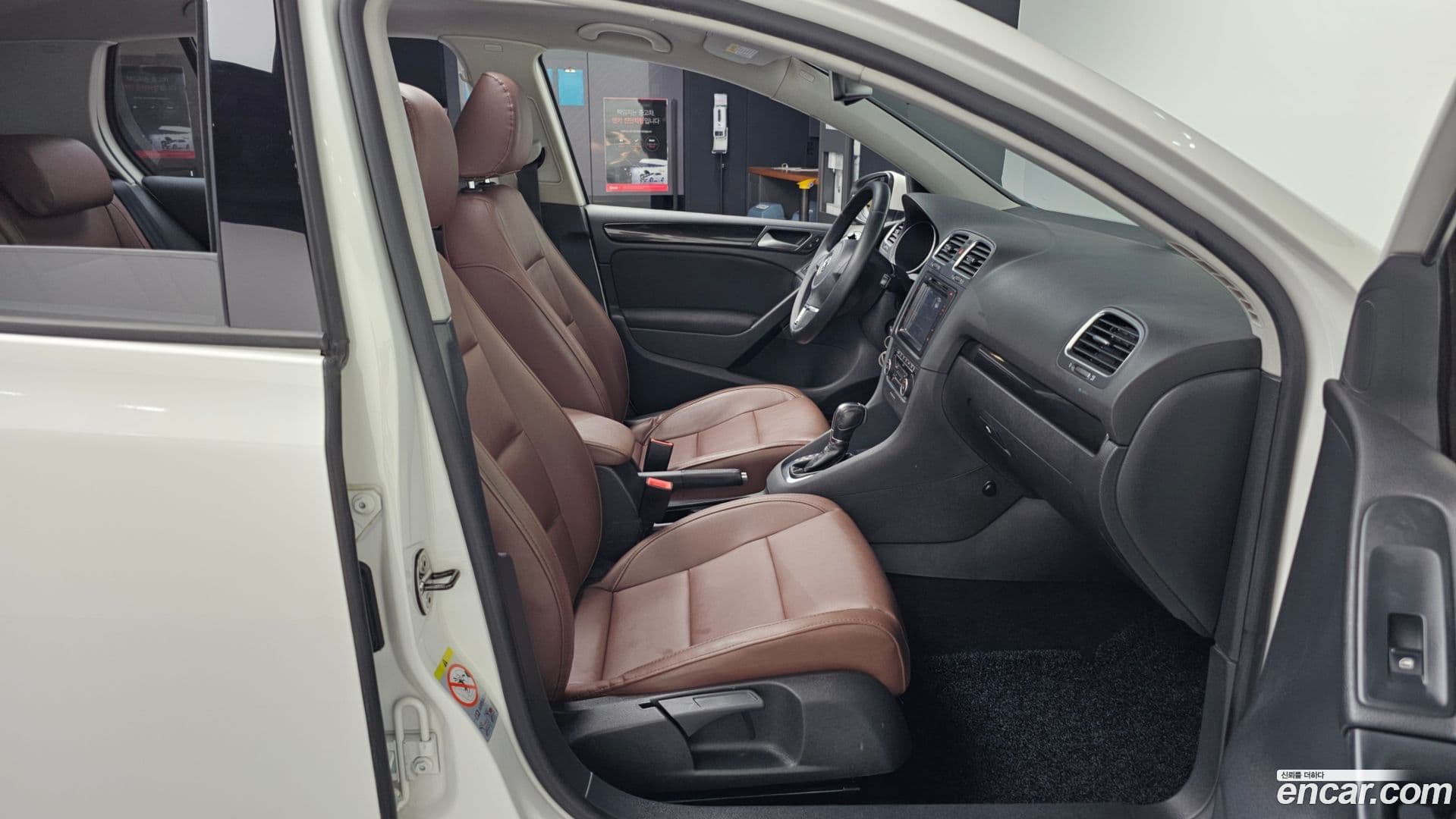 Main__Slider__Photo:Golf Volkswagen 2012.1-10