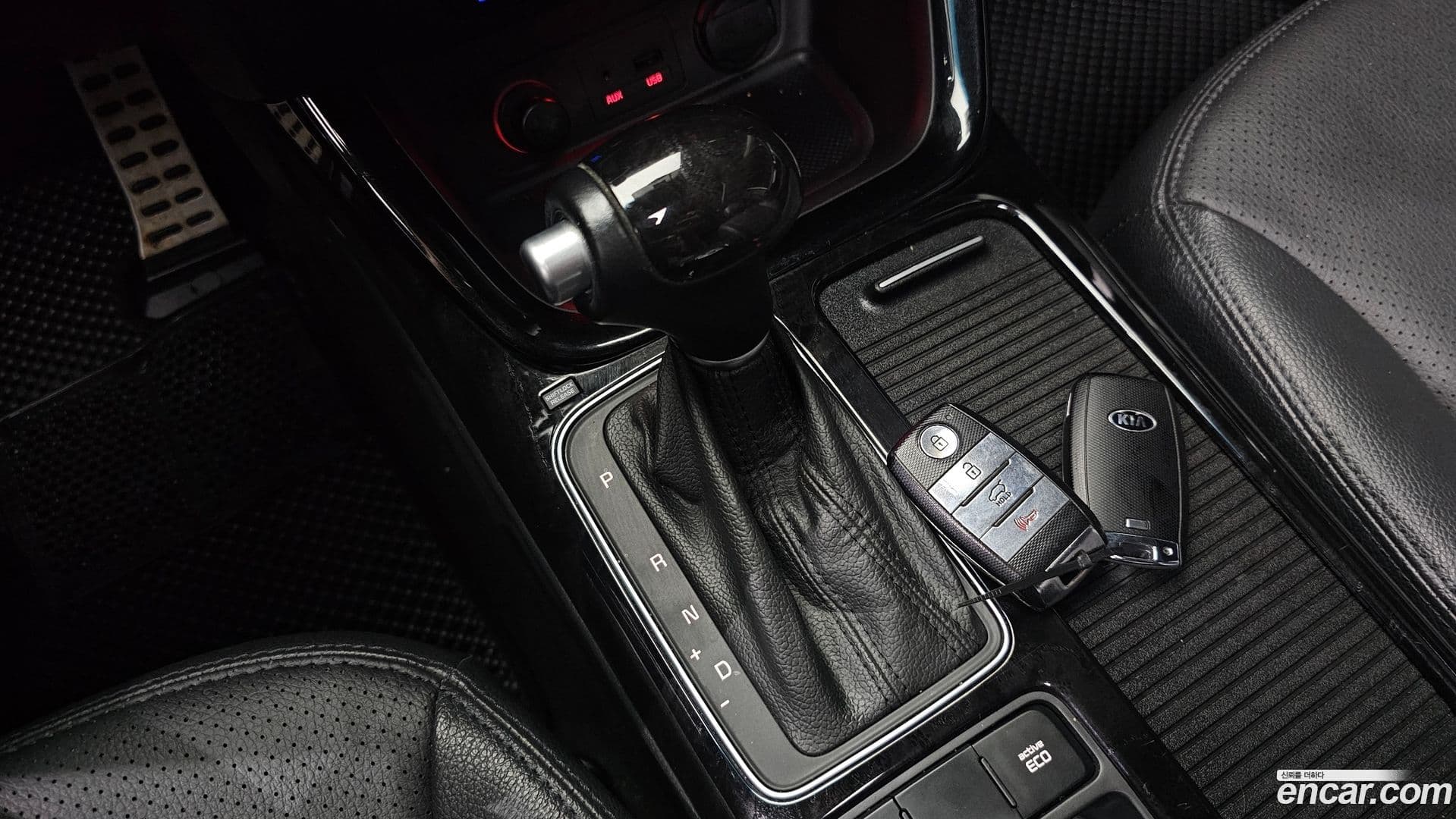 Main__Slider__Photo:Sorento Kia 2013.6-8