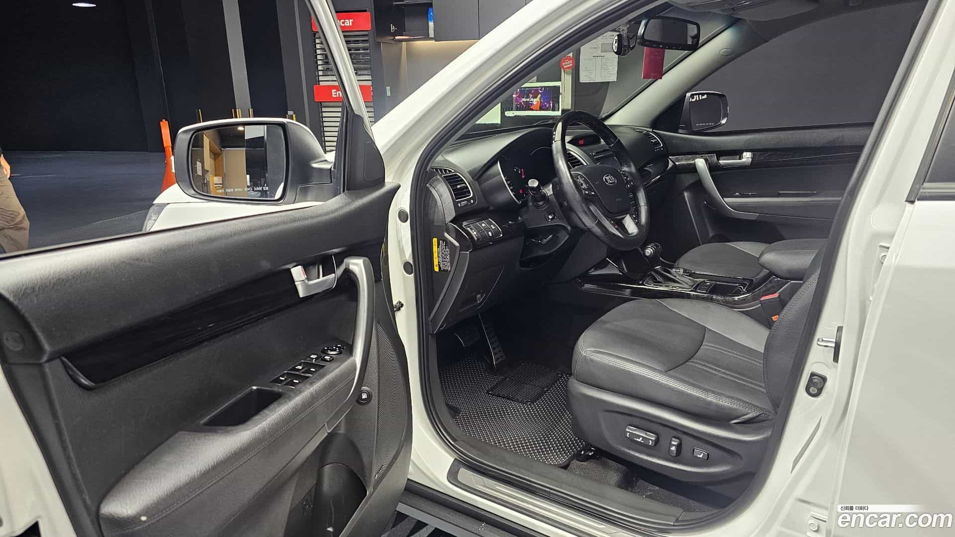 Sorento Kia 2013.6-OPTION-015