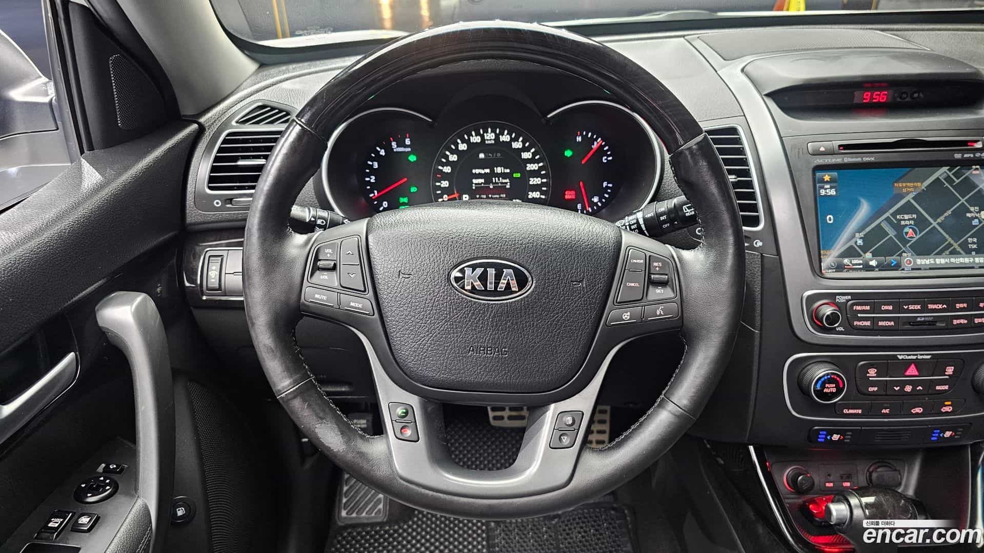 Sorento Kia 2013.6-OPTION-017