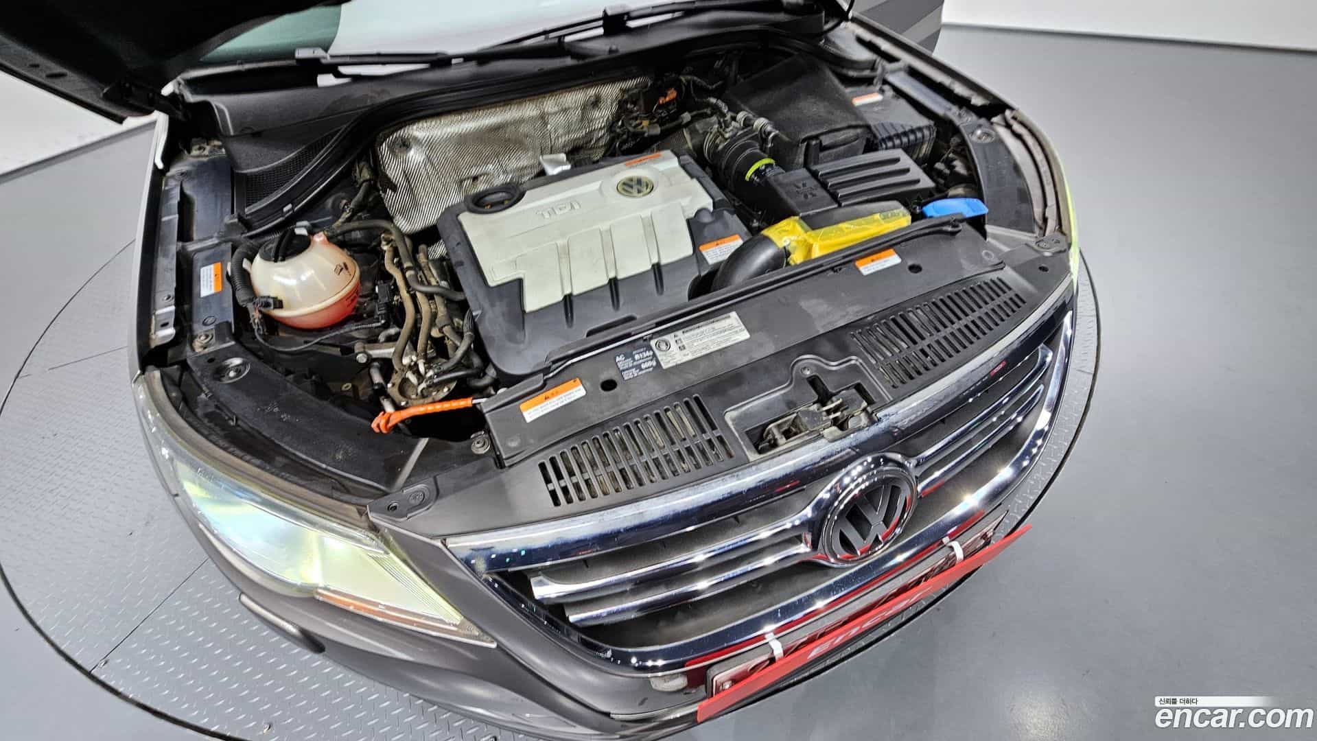 Tiguan Volkswagen 2009.6-INNER-006