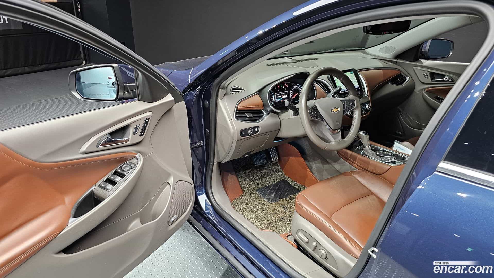 Malibu Chevrolet 2016.10-OPTION-015