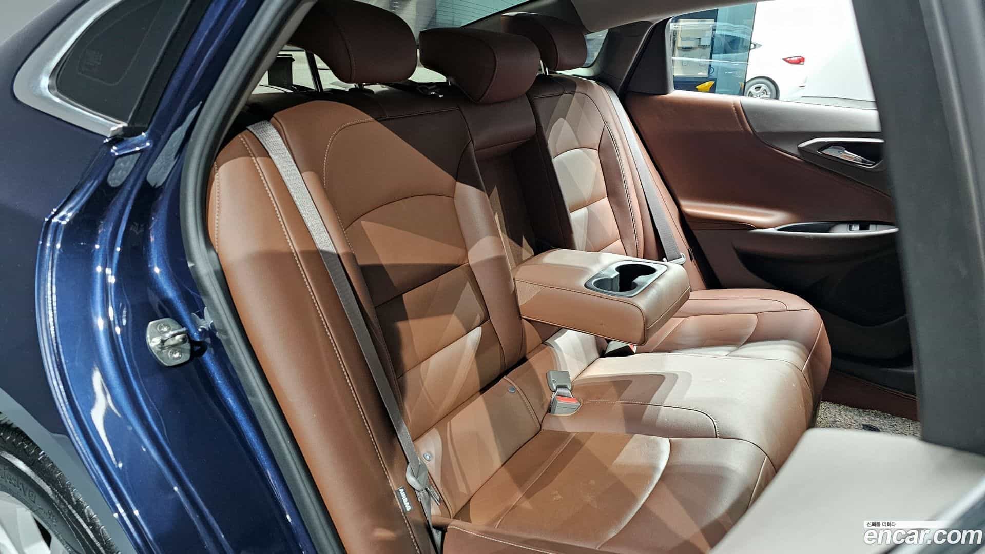 Malibu Chevrolet 2016.10-OPTION-017