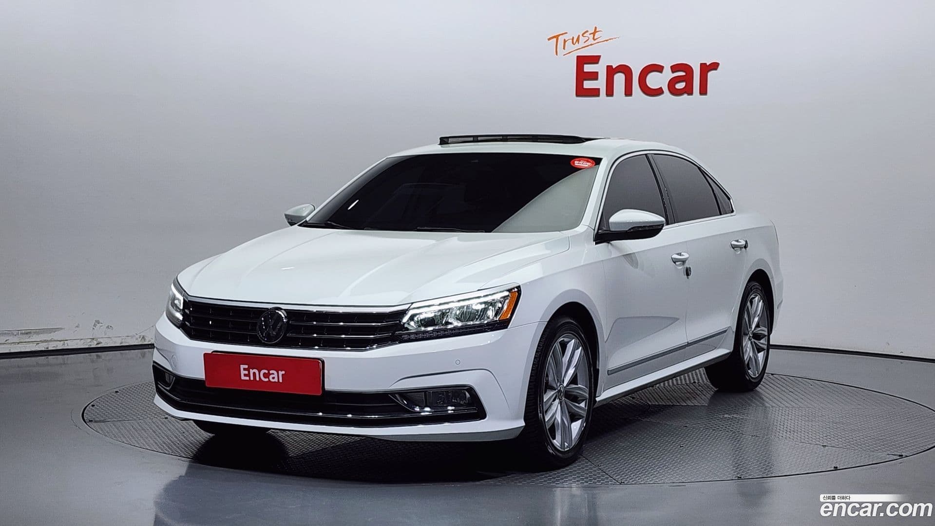 Main__Slider__Photo:Passat Volkswagen 2018.8-0