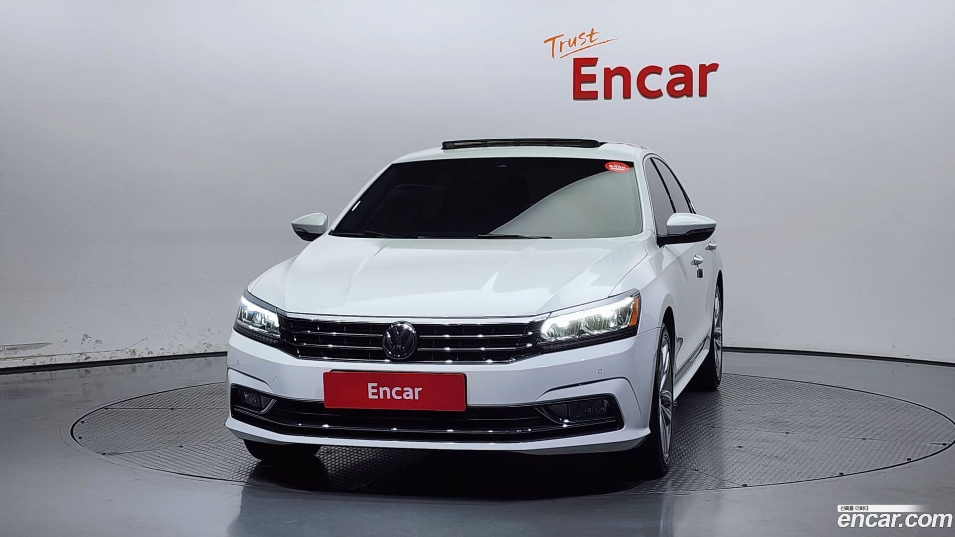 Main__Slider__Photo:Passat Volkswagen 2018.8-2