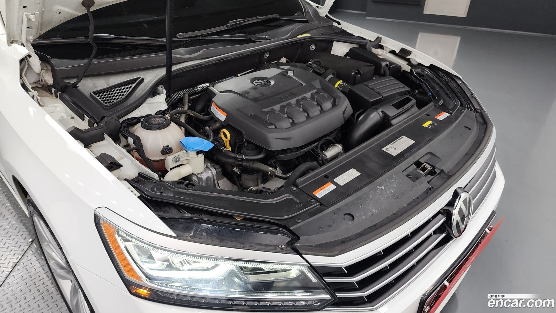 Main__Slider__Photo:Passat Volkswagen 2018.8-5