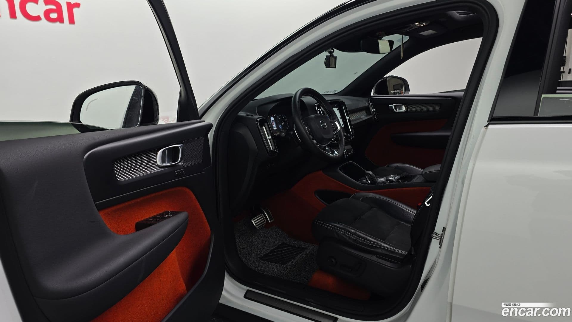 Main__Slider__Photo:XC40 Volvo 2020.1-9