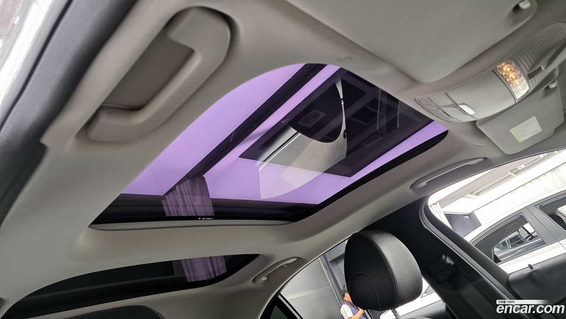 E-Class Mercedes-Benz 2016.8-OPTION-021