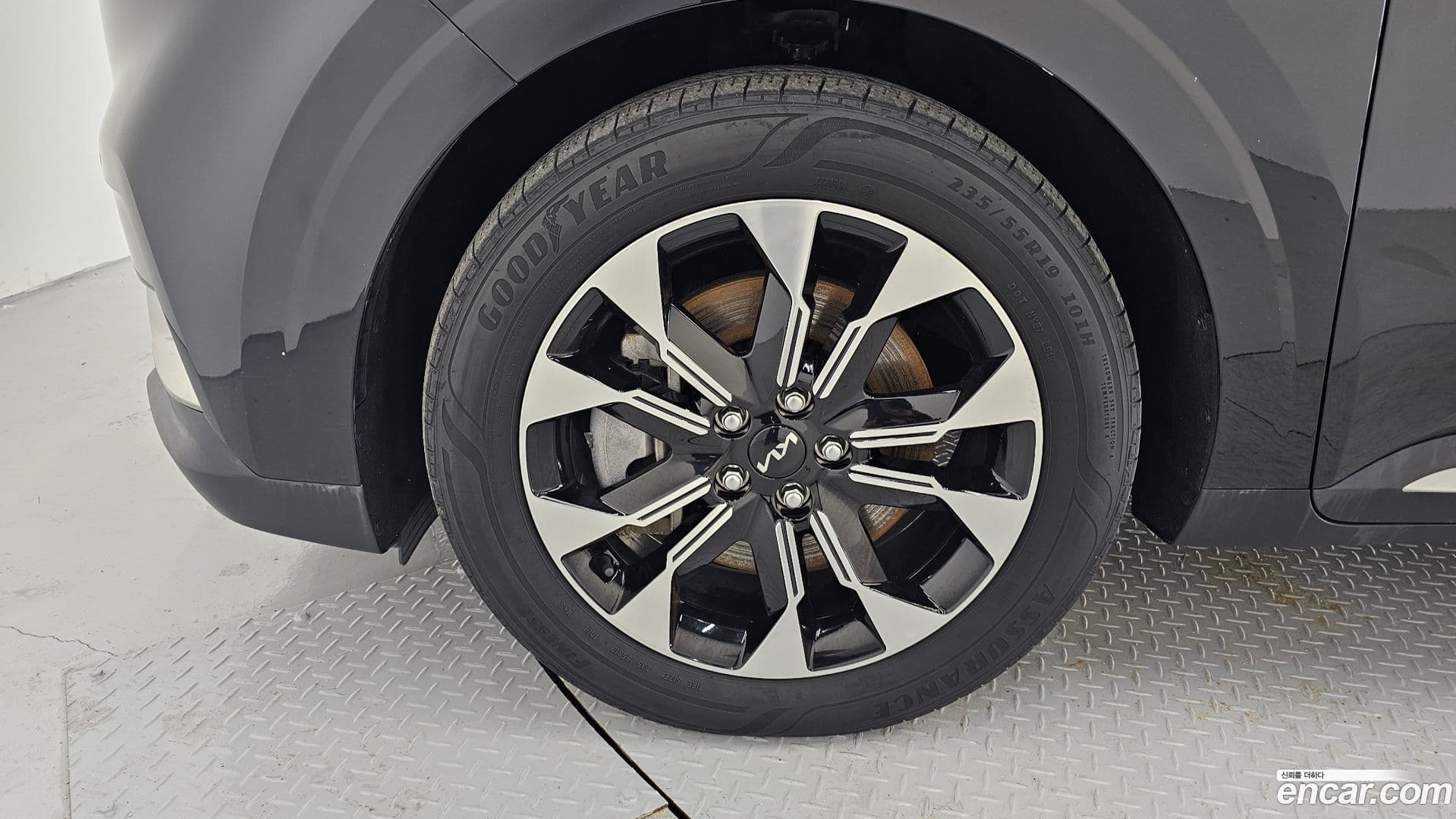 Main__Slider__Photo:Canival Kia 2023.0-4