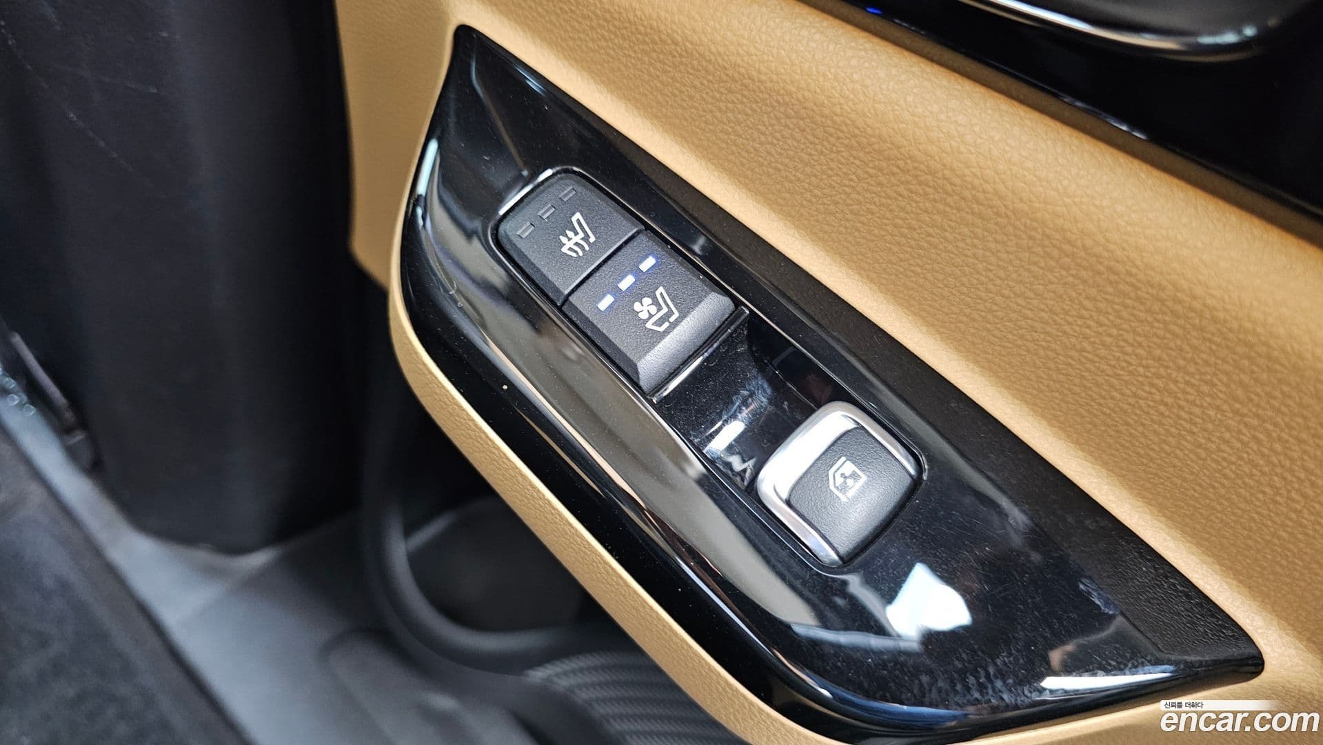 Main__Slider__Photo:Canival Kia 2023.0-17