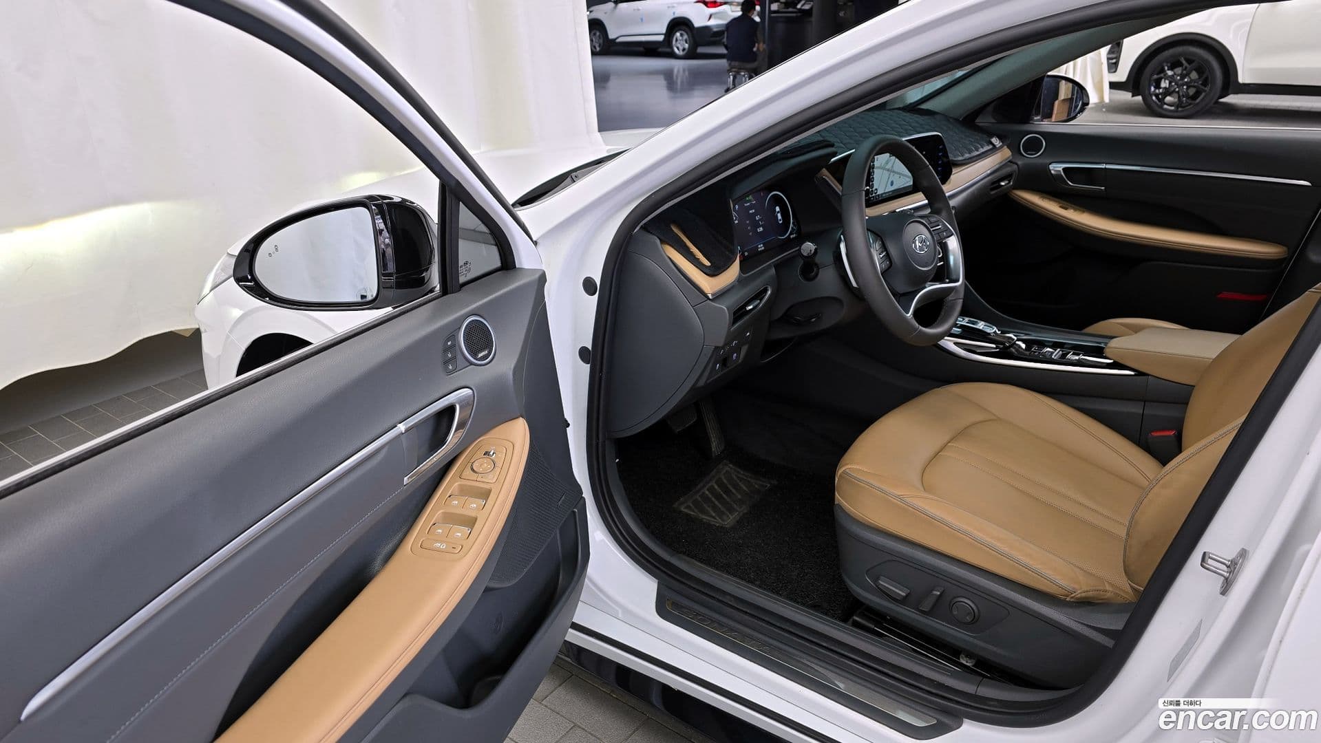 Main__Slider__Photo:Sonata Hyundai 2022.7-9