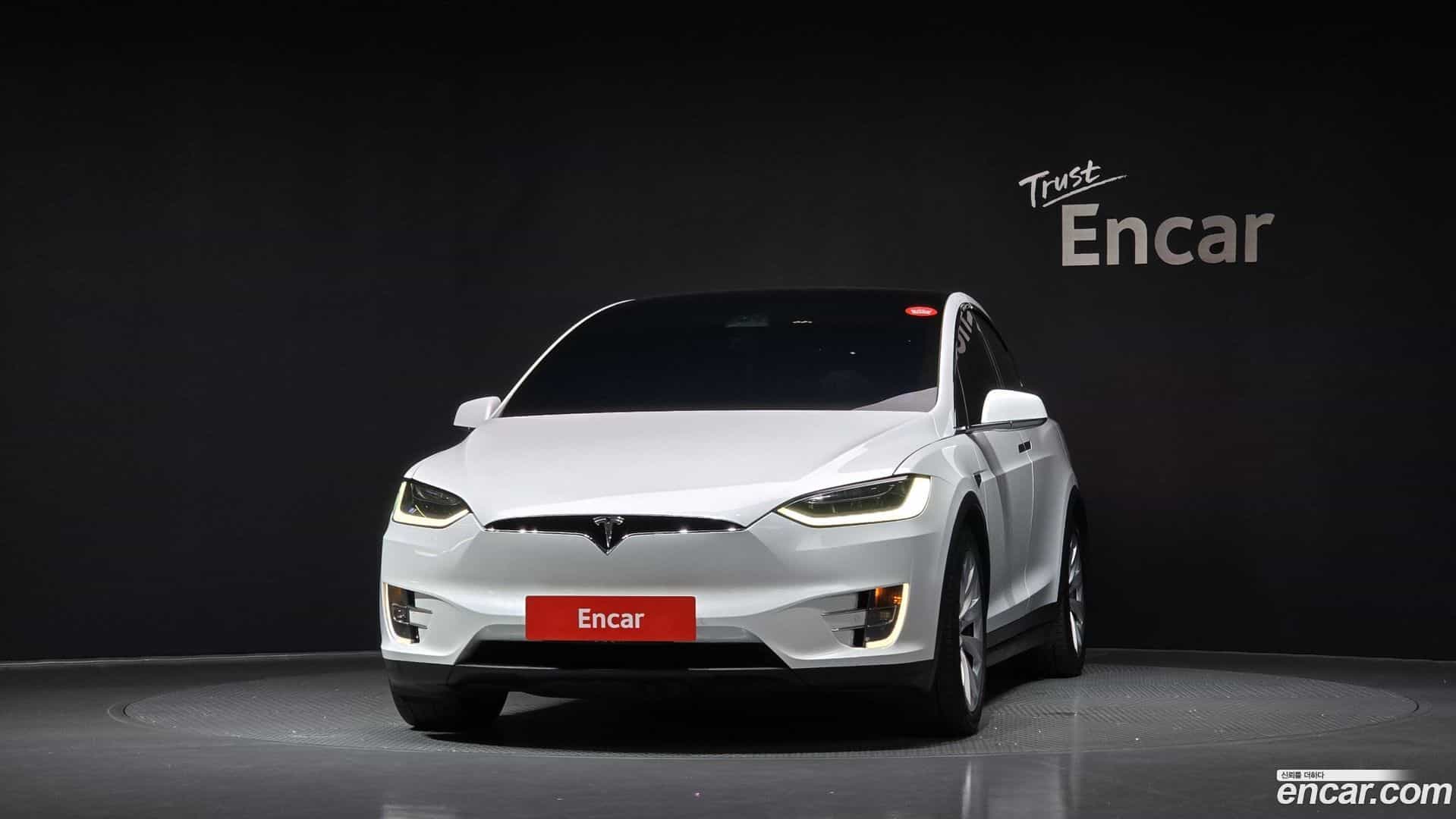 Model X Tesla 2018.11-OUTER-003