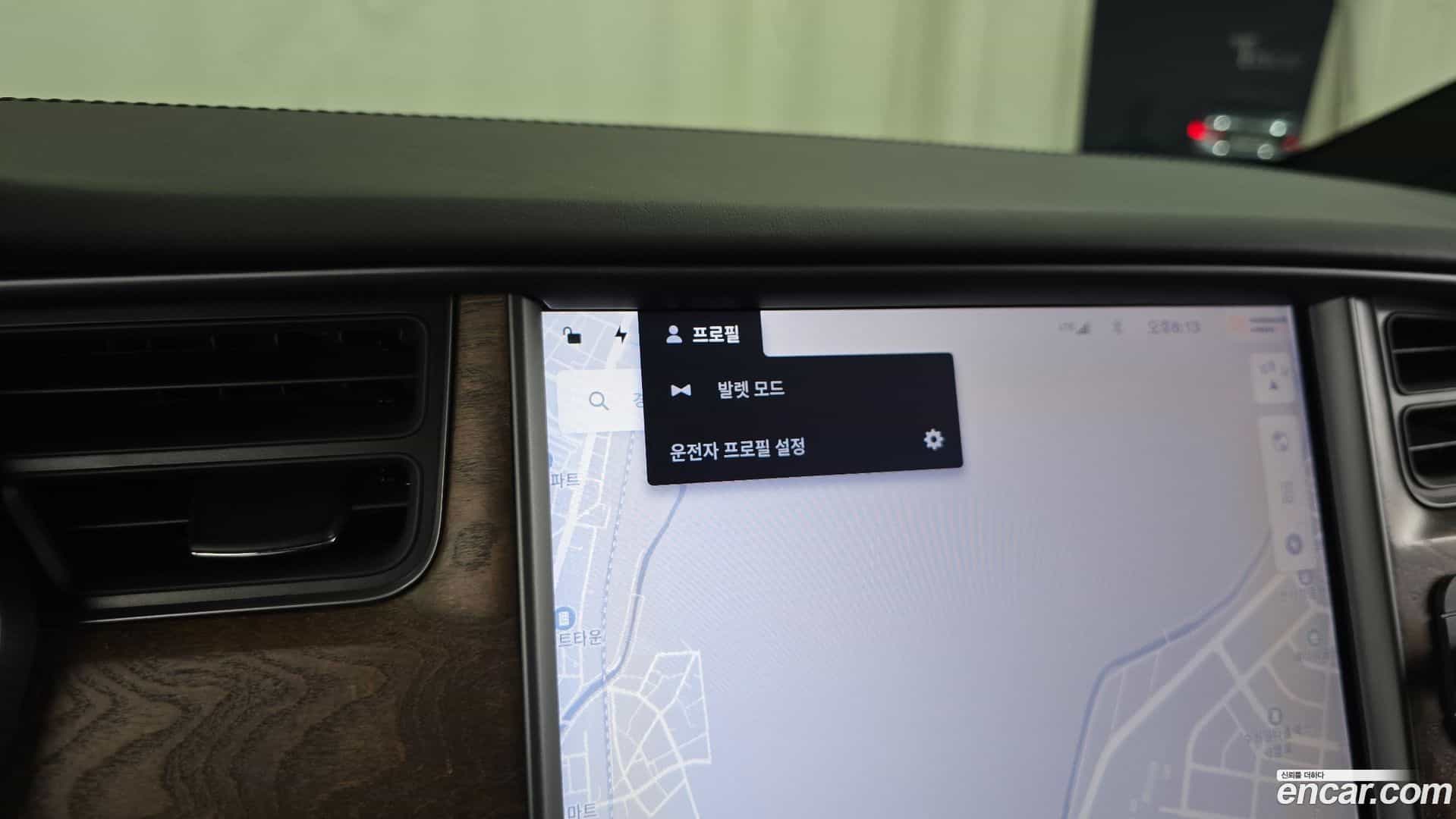 Model X Tesla 2018.11-INNER-006