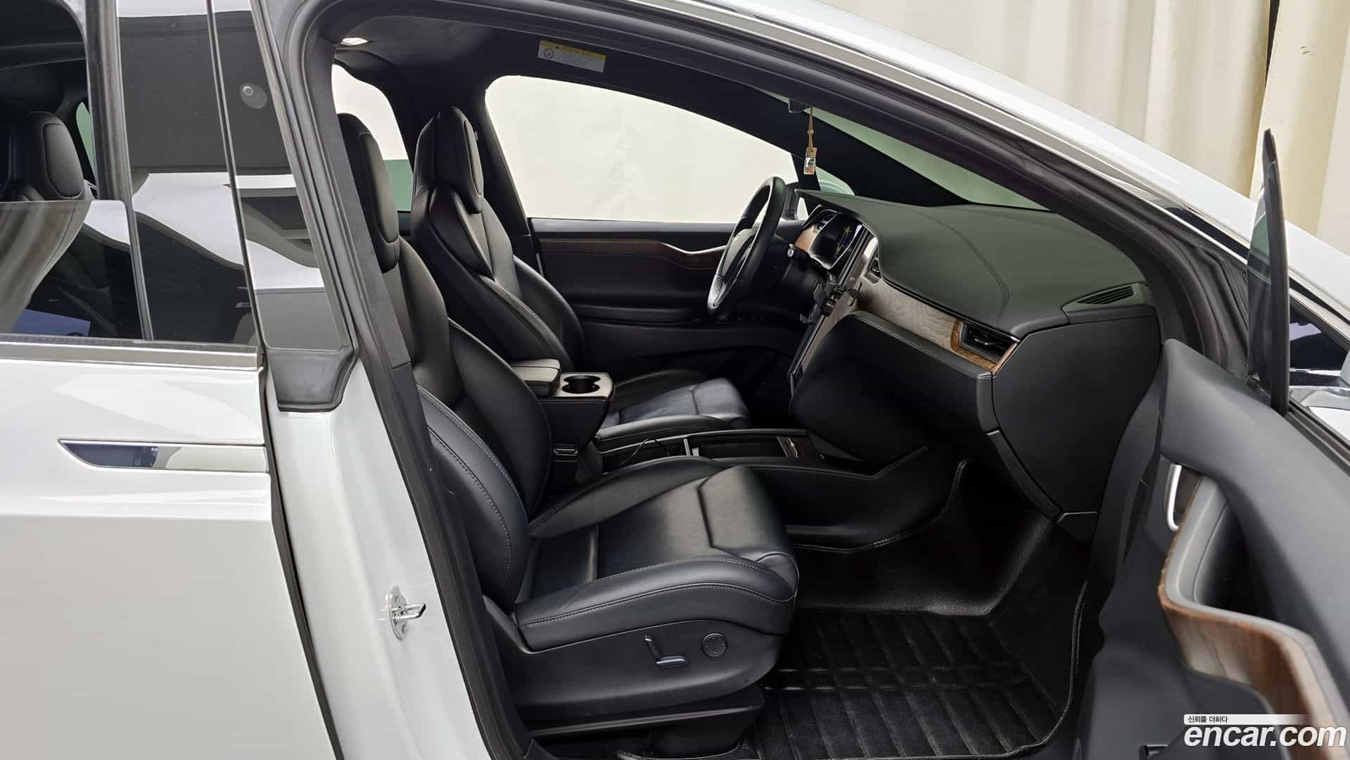 Model X Tesla 2018.11-OPTION-015