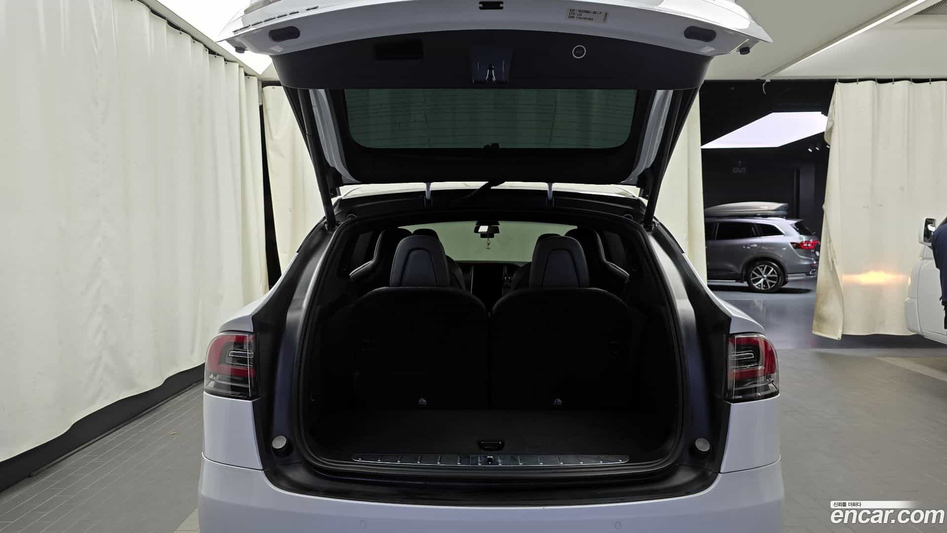 Model X Tesla 2018.11-OPTION-024