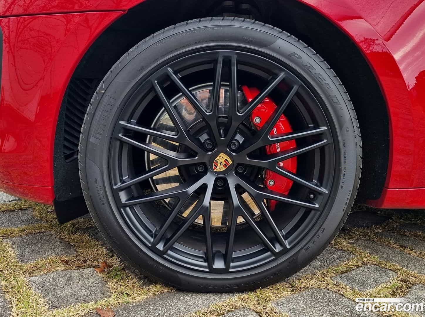 Macan Porsche 2023.3-INNER-009