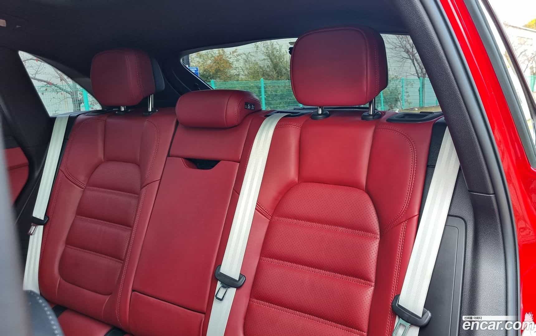 Macan Porsche 2023.3-OPTION-016