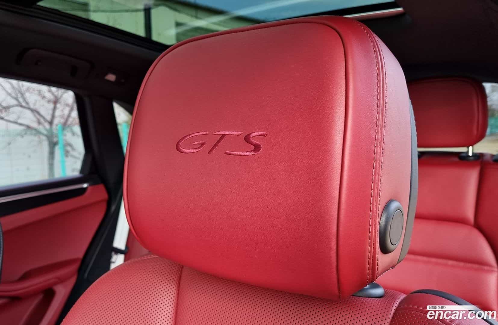 Macan Porsche 2023.3-OPTION-017