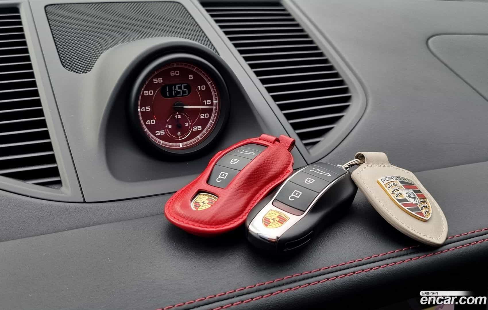 Macan Porsche 2023.3-OPTION-020