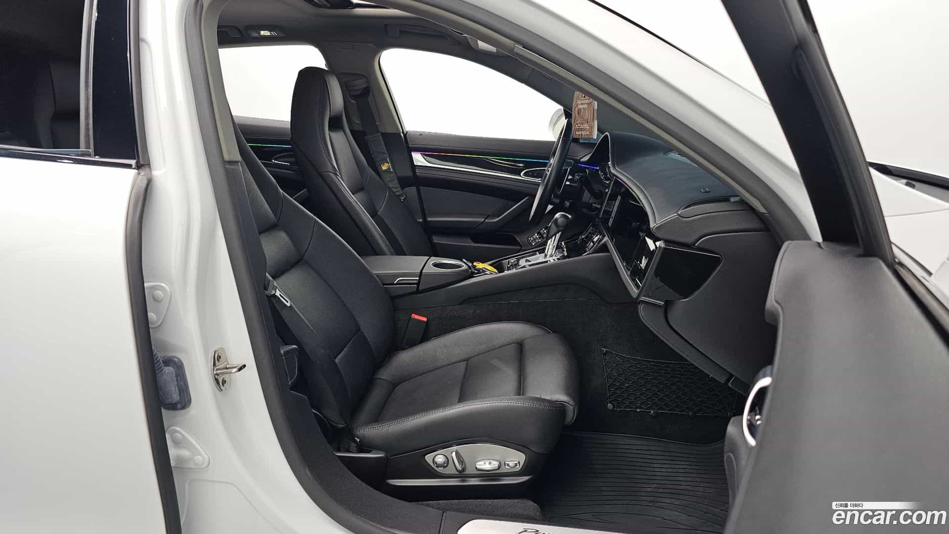 Panamera Porsche 2015.11-INNER-010