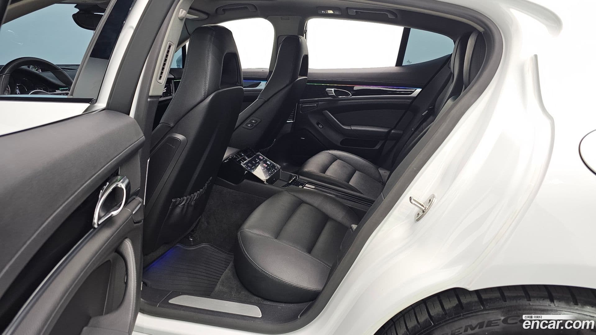 Main__Slider__Photo:Panamera Porsche 2015.11-11