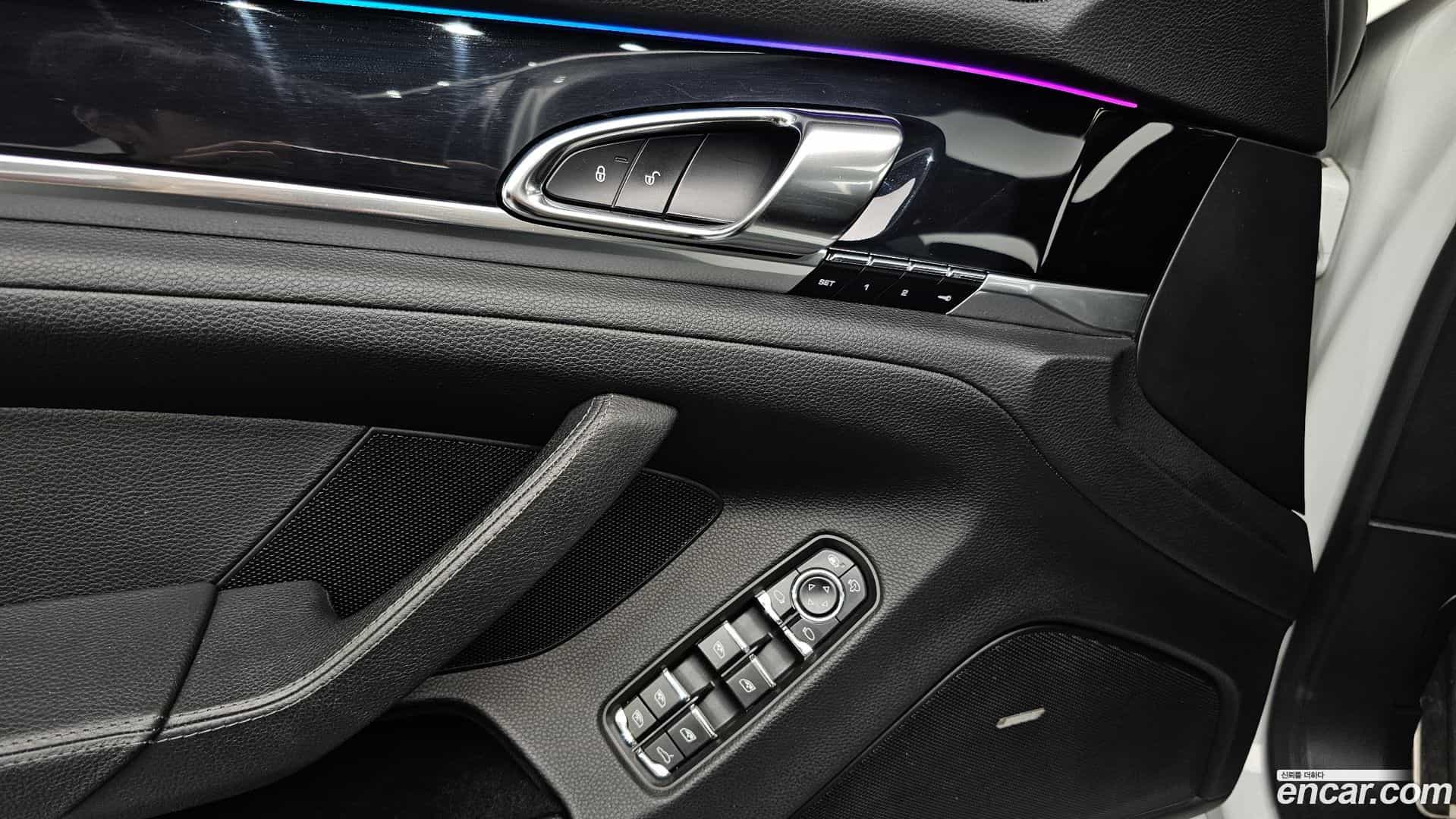 Panamera Porsche 2015.11-OPTION-021