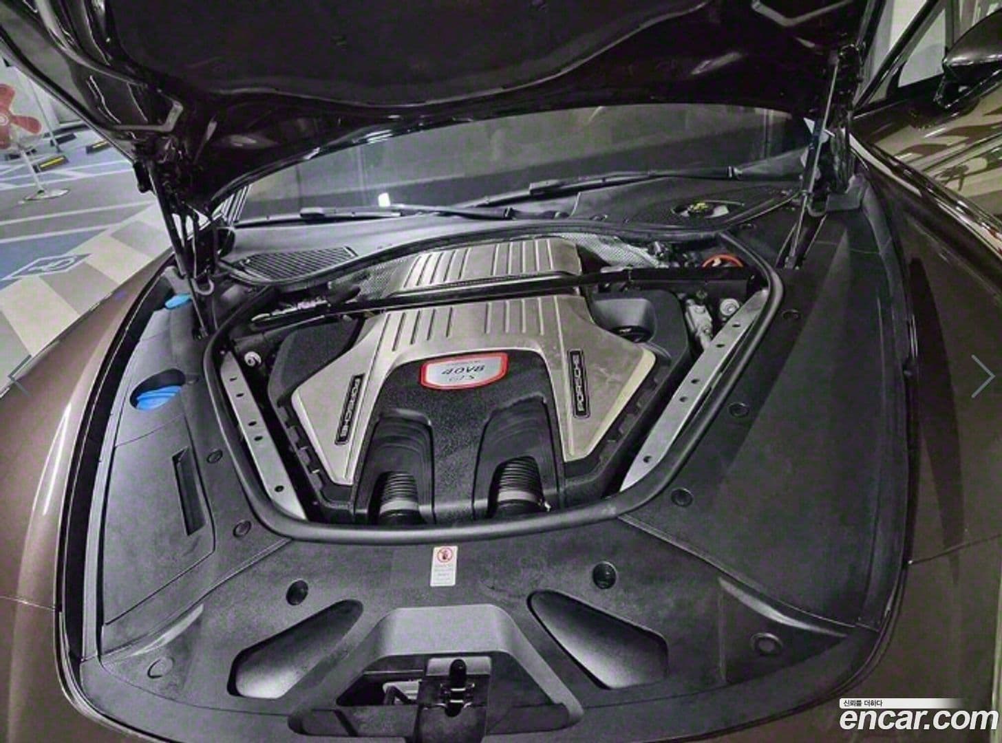 Main__Slider__Photo:Panamera Porsche 2019.6-5