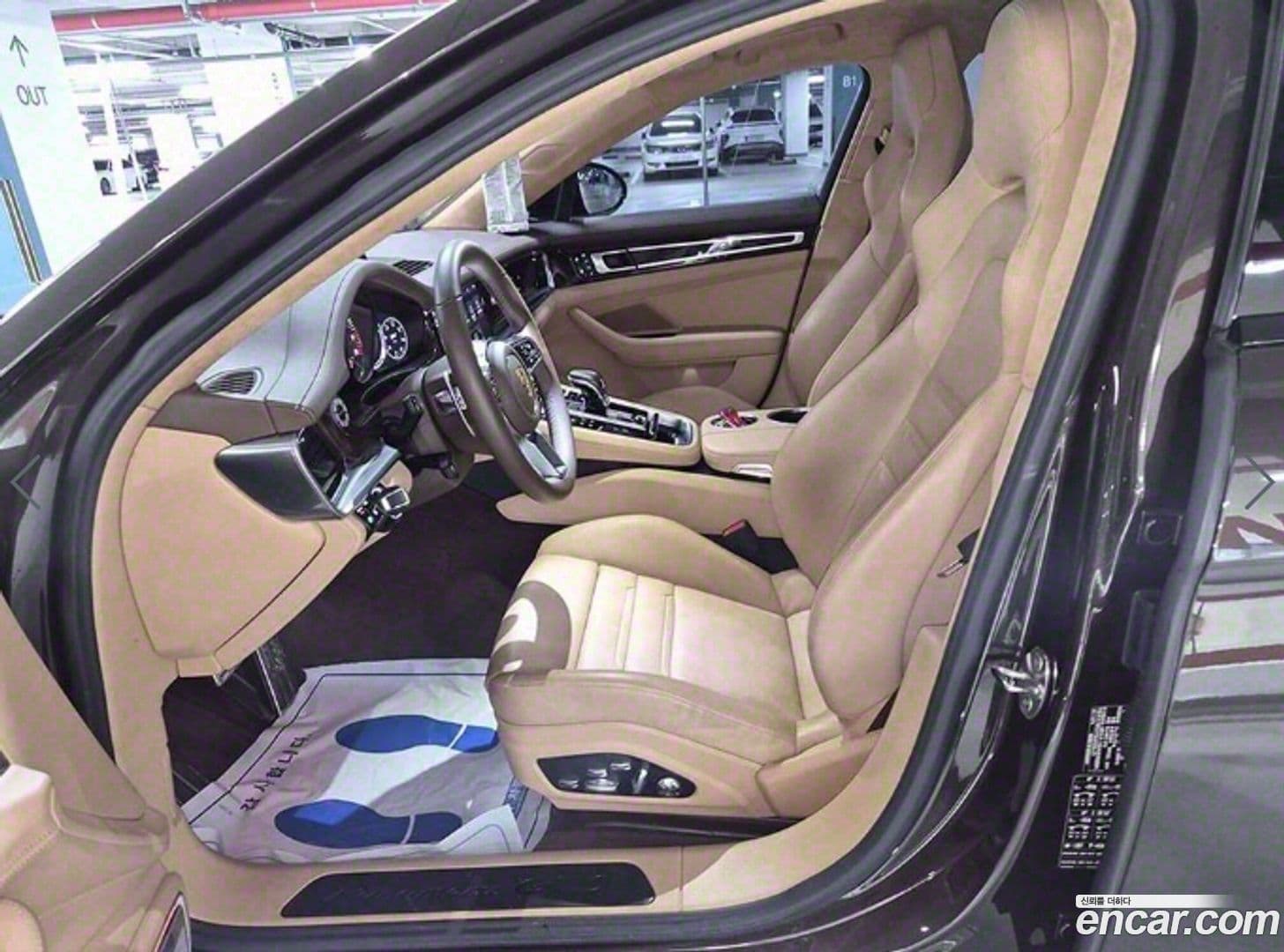 Main__Slider__Photo:Panamera Porsche 2019.6-9